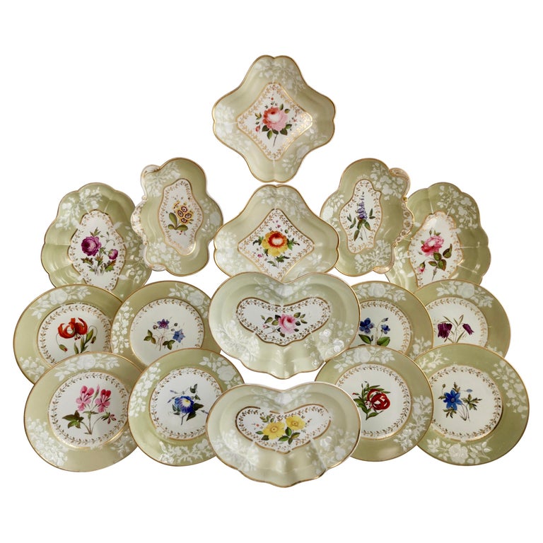 Chamberlains Worcester Porcelain Dessert Service, Sage Green, Flowers, 1816-1820
