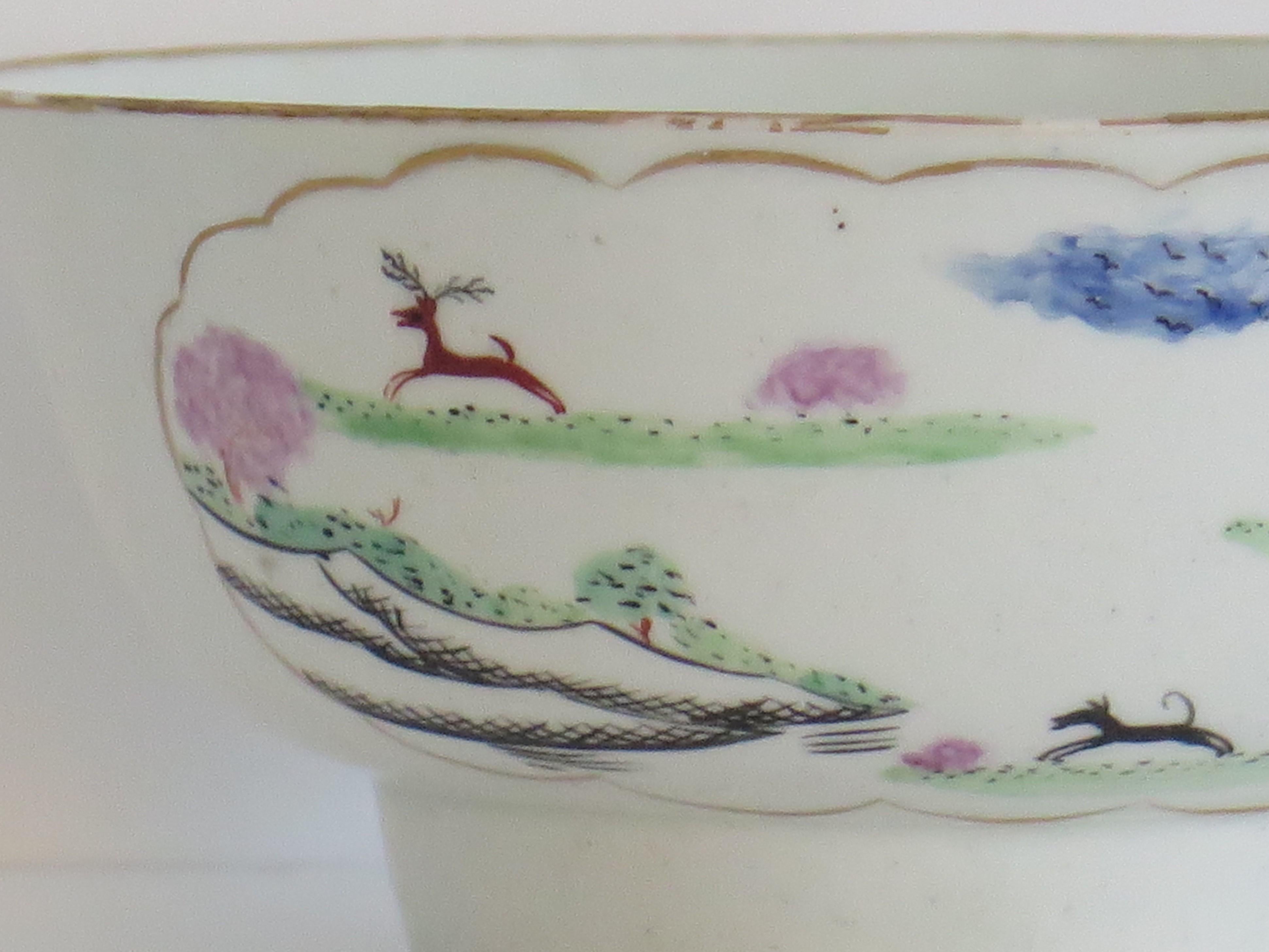 George III Chamberlains Worcester Porcelain Slop Bowl in Stag Hunt Pattern No.9, circa 1792