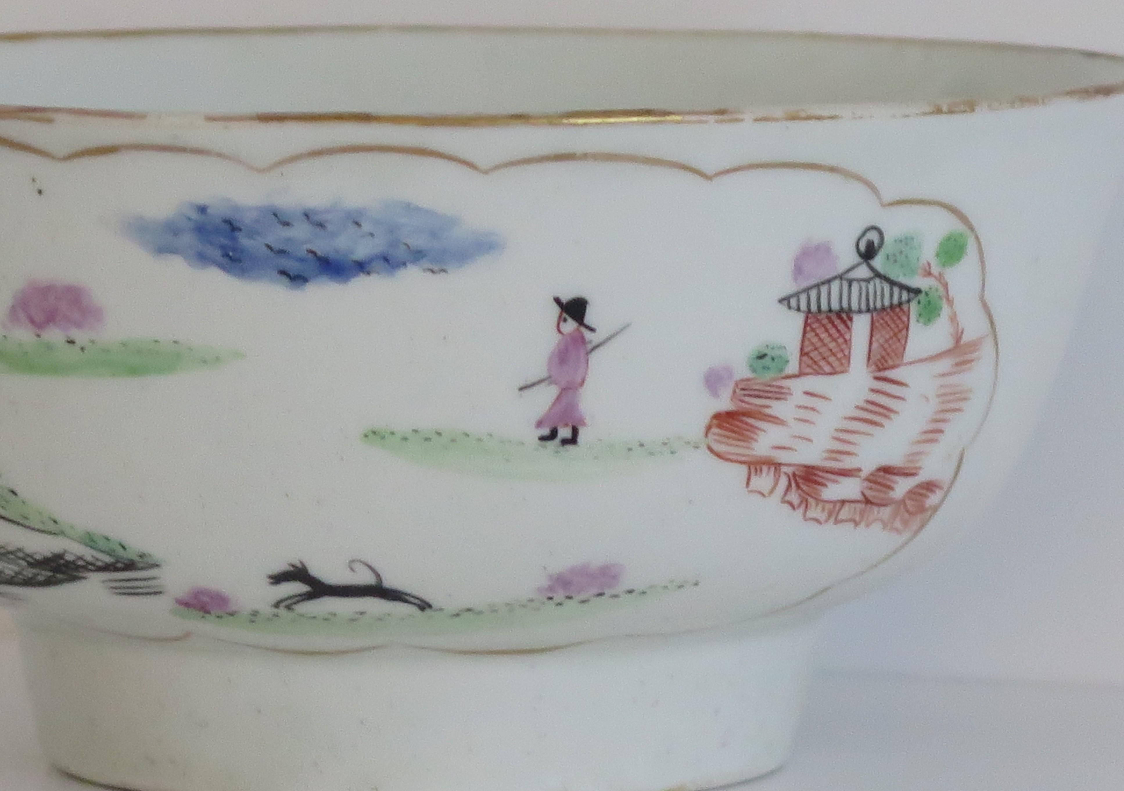English Chamberlains Worcester Porcelain Slop Bowl in Stag Hunt Pattern No.9, circa 1792