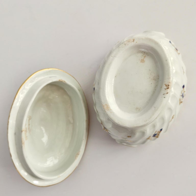 Chamberlains Worcester Porcelain Sucrier, White and Ochre, Georgian, circa 1795 For Sale 6