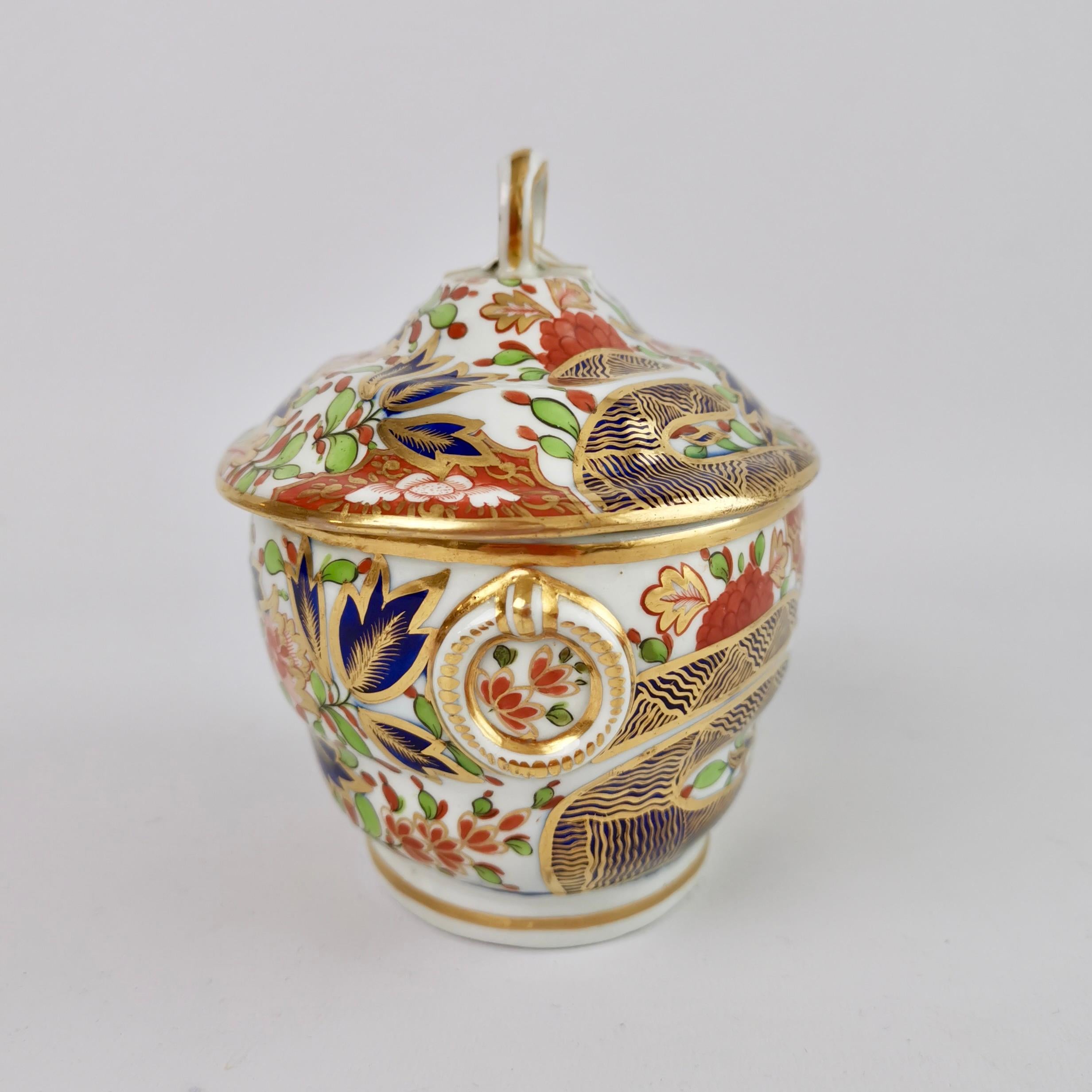 Hand-Painted Chamberlains Worcester Sucrier, Imari Finger and Thumb Pattern Regency 1802-1805