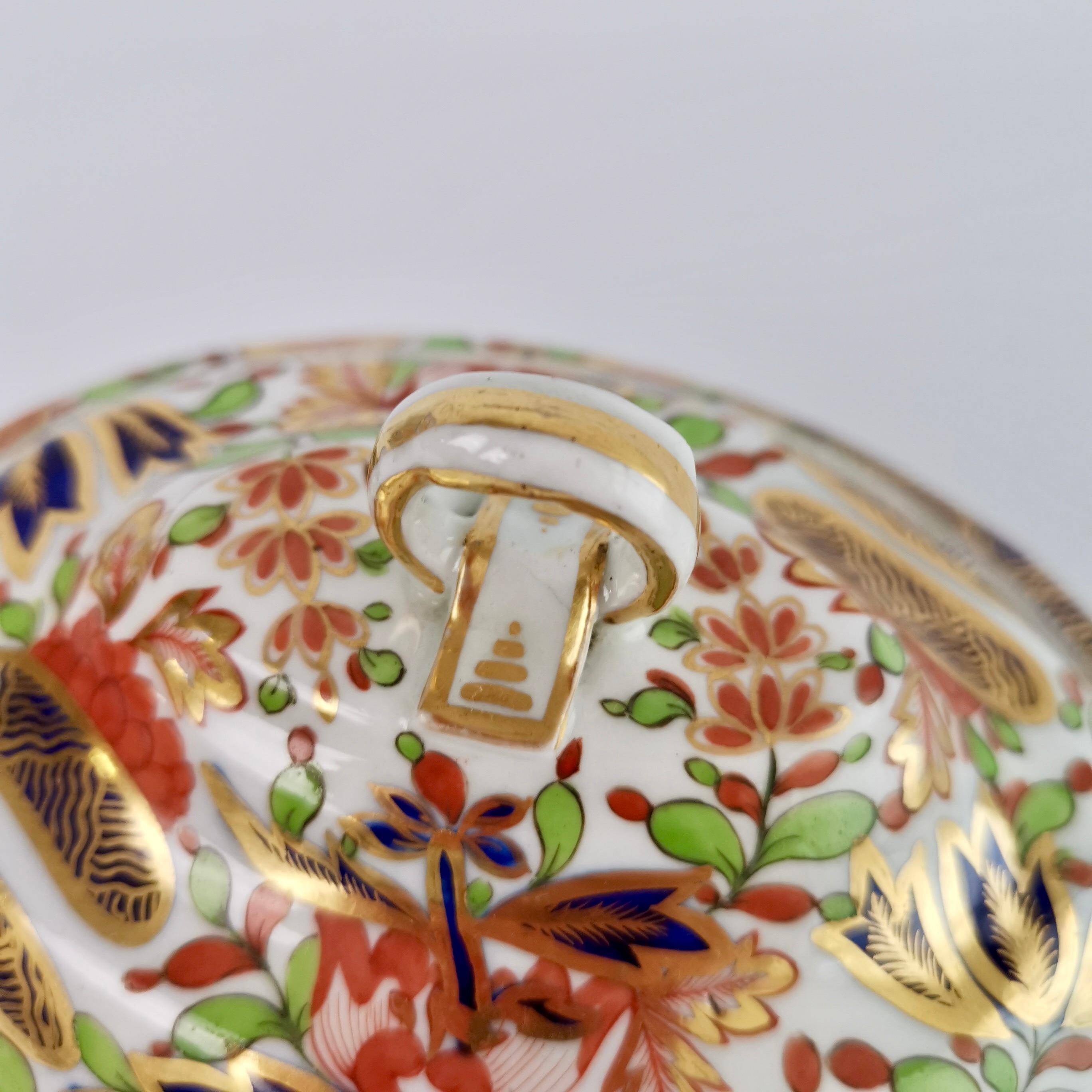 Porcelain Chamberlains Worcester Sucrier, Imari Finger and Thumb Pattern Regency 1802-1805