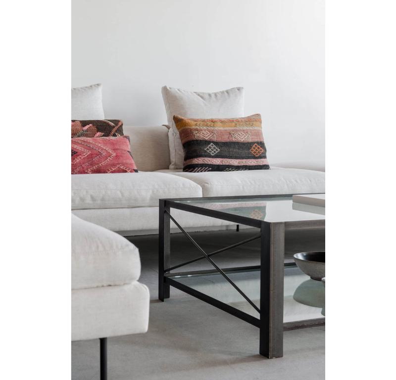 Fait main Table basse Chambers de Croft House en vente