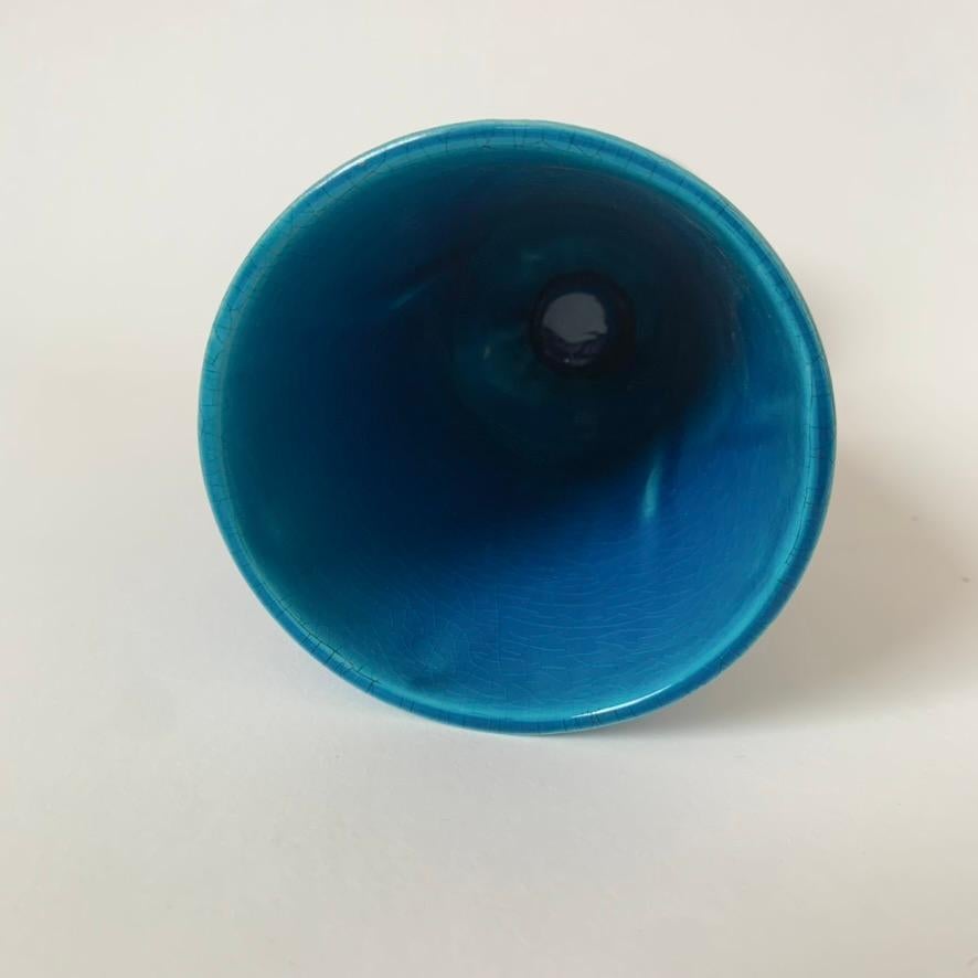 Vase en céramique bleu Chambost vers 1970, France. en vente 2