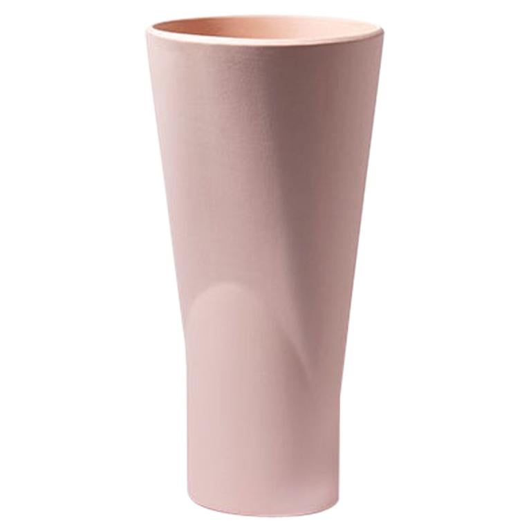 21e siècle Chamelea II Petit vase en céramique rose Design Chiara Andreatti en vente