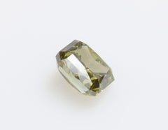 Diamant « Chameleon » - 0,66 ct, diamant naturel non serti, vert clair fantaisie, certifié GIA, taille radiant, SI1