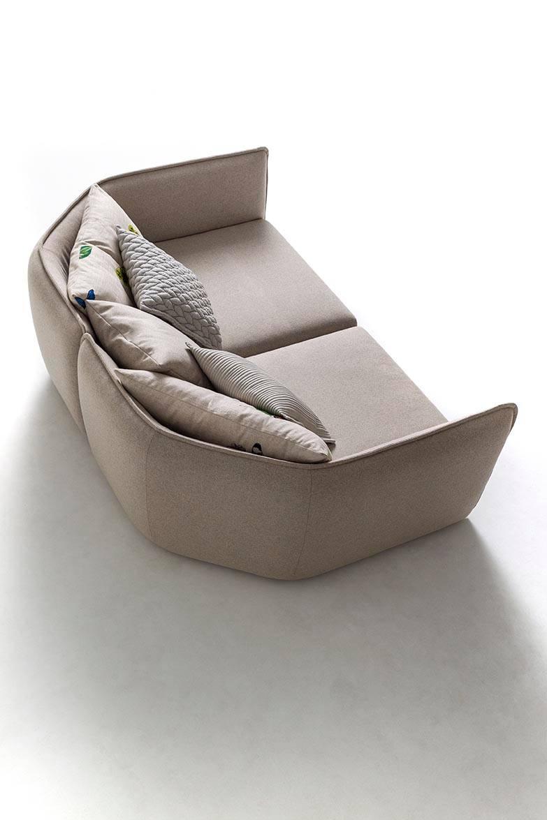 Chamfer 1 Three-Seat Sofa by Patricia Urquiola for Moroso For Sale 1