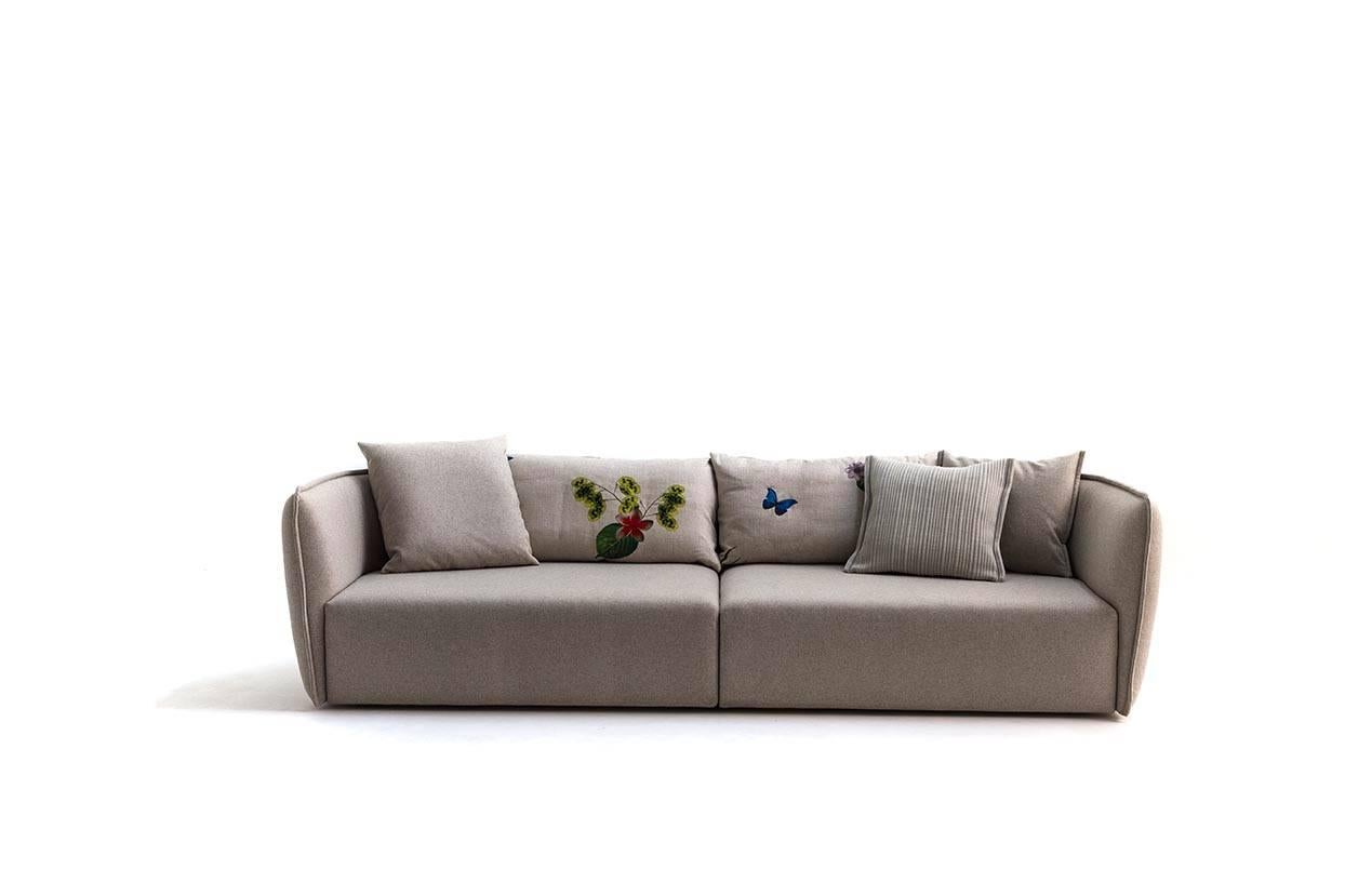 Contemporary Chamfer 2 Round Sofa by Patricia Urquiola for Moroso in Three Configurations For Sale