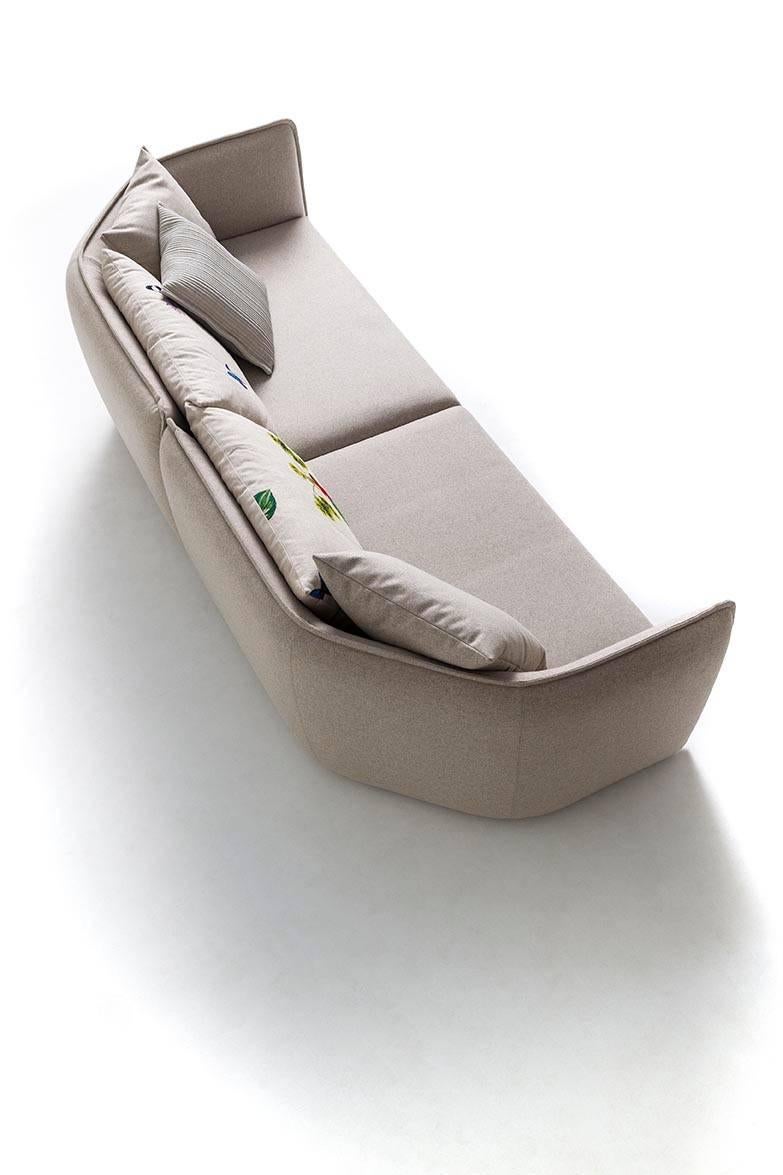 Modern Chamfer 2 Round Sofa by Patricia Urquiola for Moroso in Three Configurations For Sale