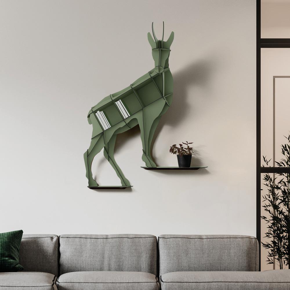 Descubre Horace, un ágil mueble de pared que evoca la inesperada intrusión de la naturaleza en espacios poco convencionales. Inspirado en la agilidad de la gamuza, este mueble acrobático preside el espacio, restableciendo así el equilibrio entre el