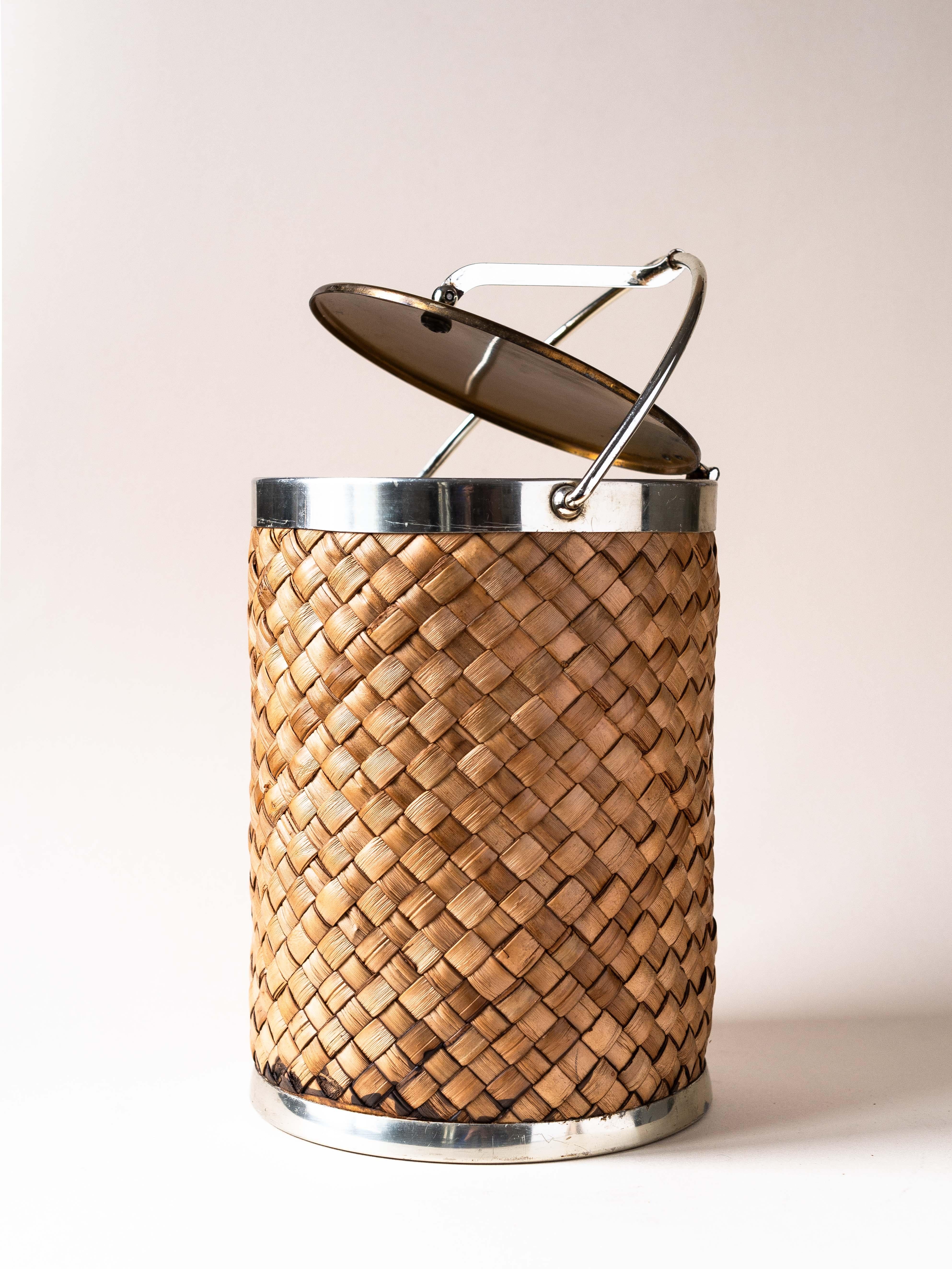 Mid-Century Modern Ice Bucket Raffia and Golden Metal, France 1970s For Sale