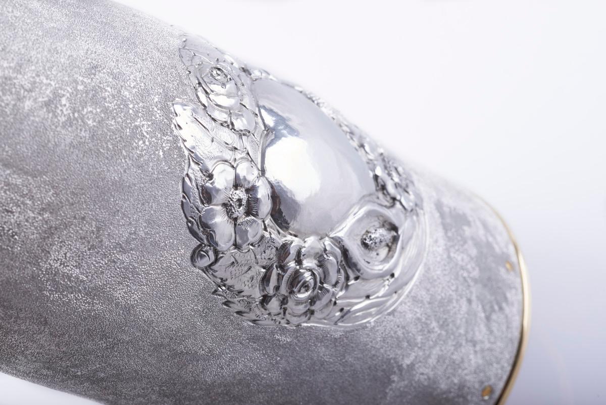 Champagne Bottle Cover, Heart&Roses, Luxury Personalized Wedding Gift, 2024 In New Condition For Sale In Firenze, IT