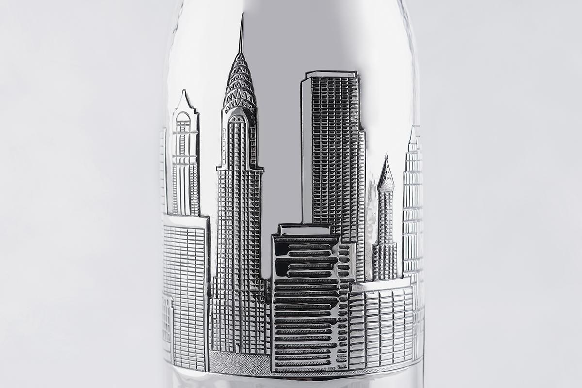 Women's or Men's Champagne Bottle Cover, New York New York, Solid Siver, Luxury Gift, 2024, Italy For Sale
