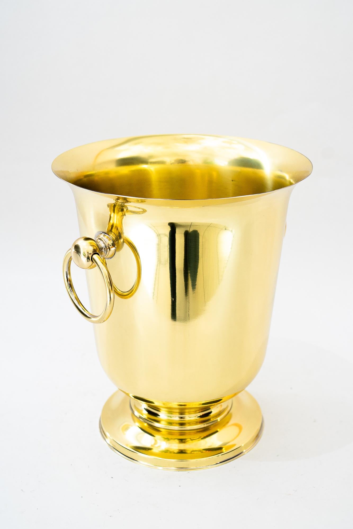 Champagne Bucket brass around, 1960s In Good Condition For Sale In Wien, AT