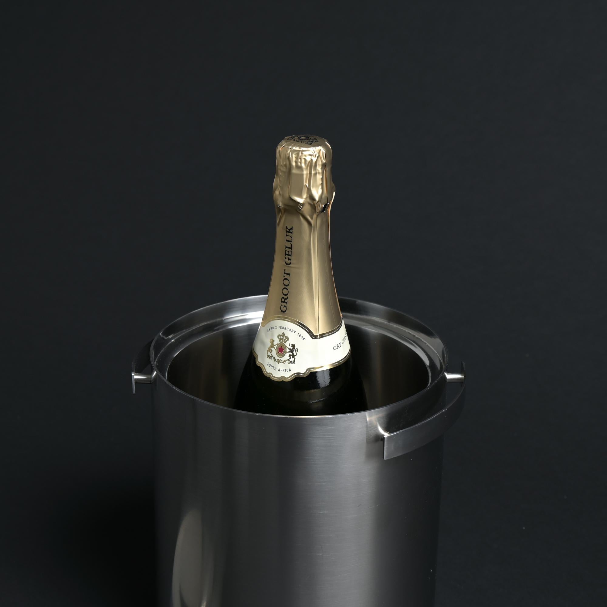 Champagne Bucket by Arne Jacobsen for Stelton In Good Condition For Sale In Vlimmeren, BE