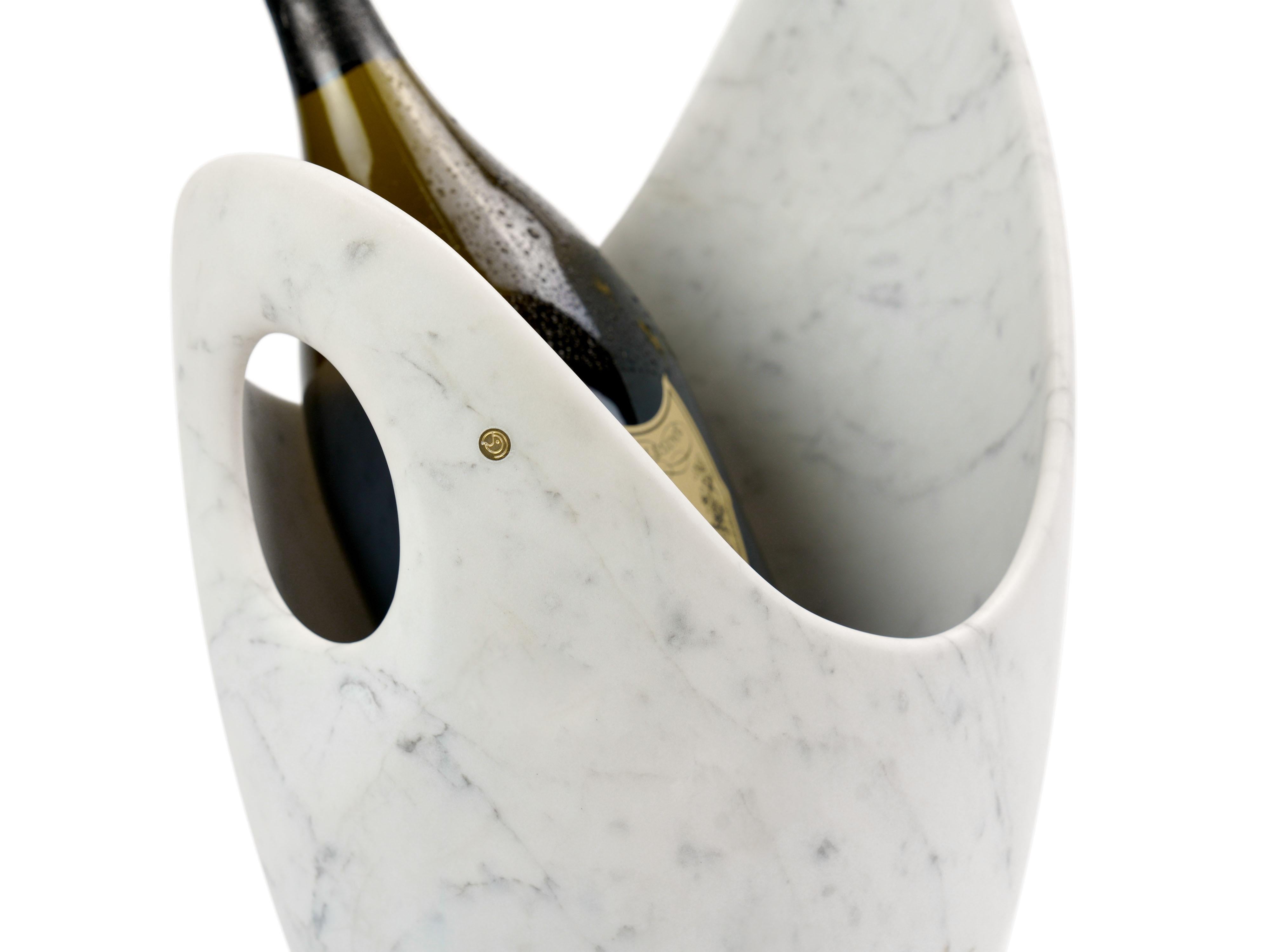 Contemporary Champagne Bucket Wine Cooler Sculpture Block White Carrara Marble Made in Italy For Sale