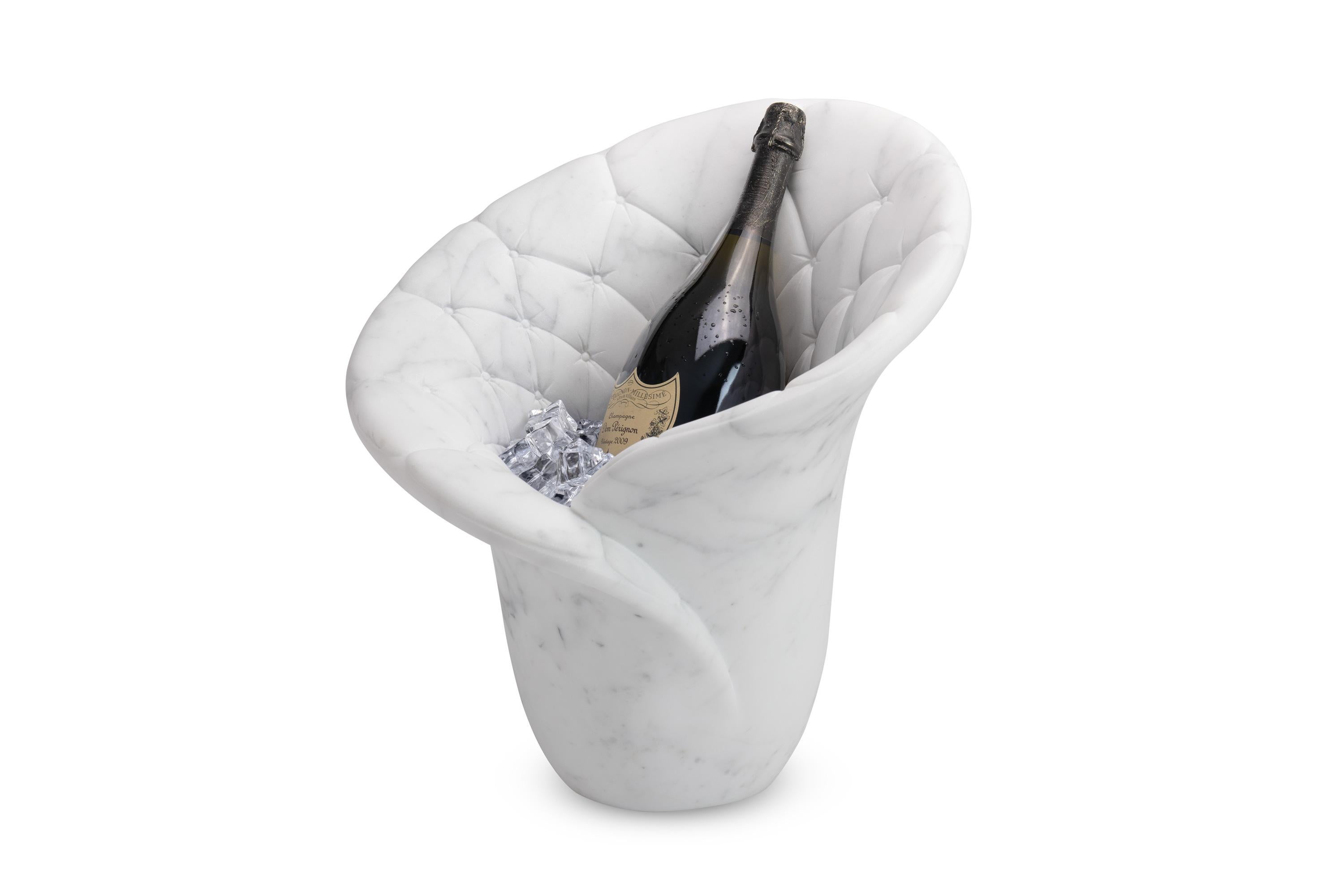 Champagner Eimer Weinkühler Statuario Marmor Handgemacht in Italien Gepolsterte Form (Moderne) im Angebot