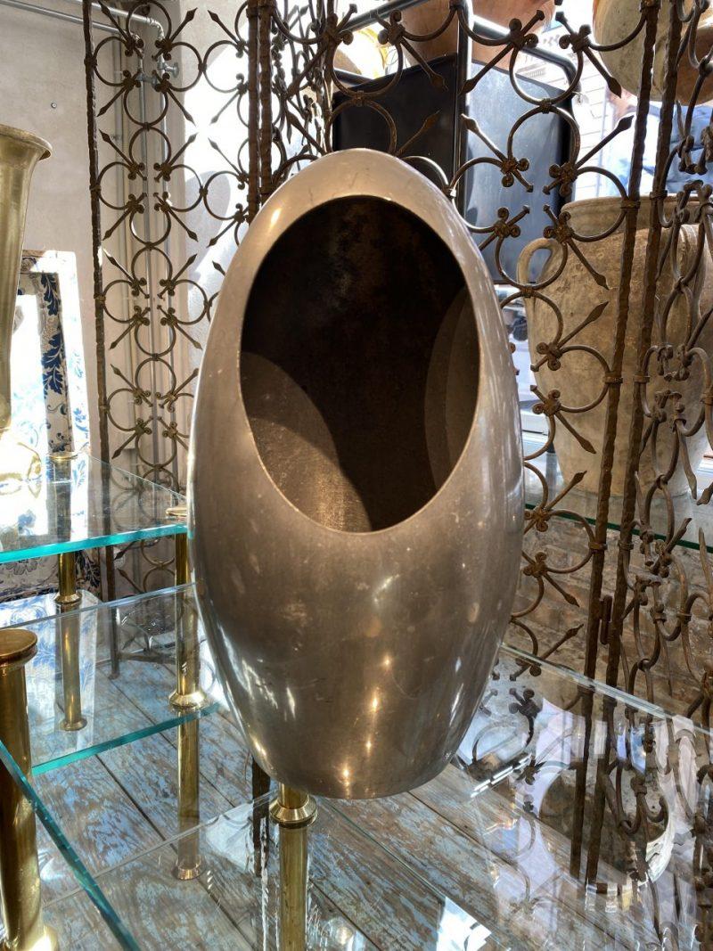 Wonderfully distinctive and impressive egg-shaped champagne cooler, from France’s best-selling champagne brand – Nicolas Feuillatte. A wine cooperative founded in 1972, they consist of a collaboration of over 82 champagne cooperatives from the area