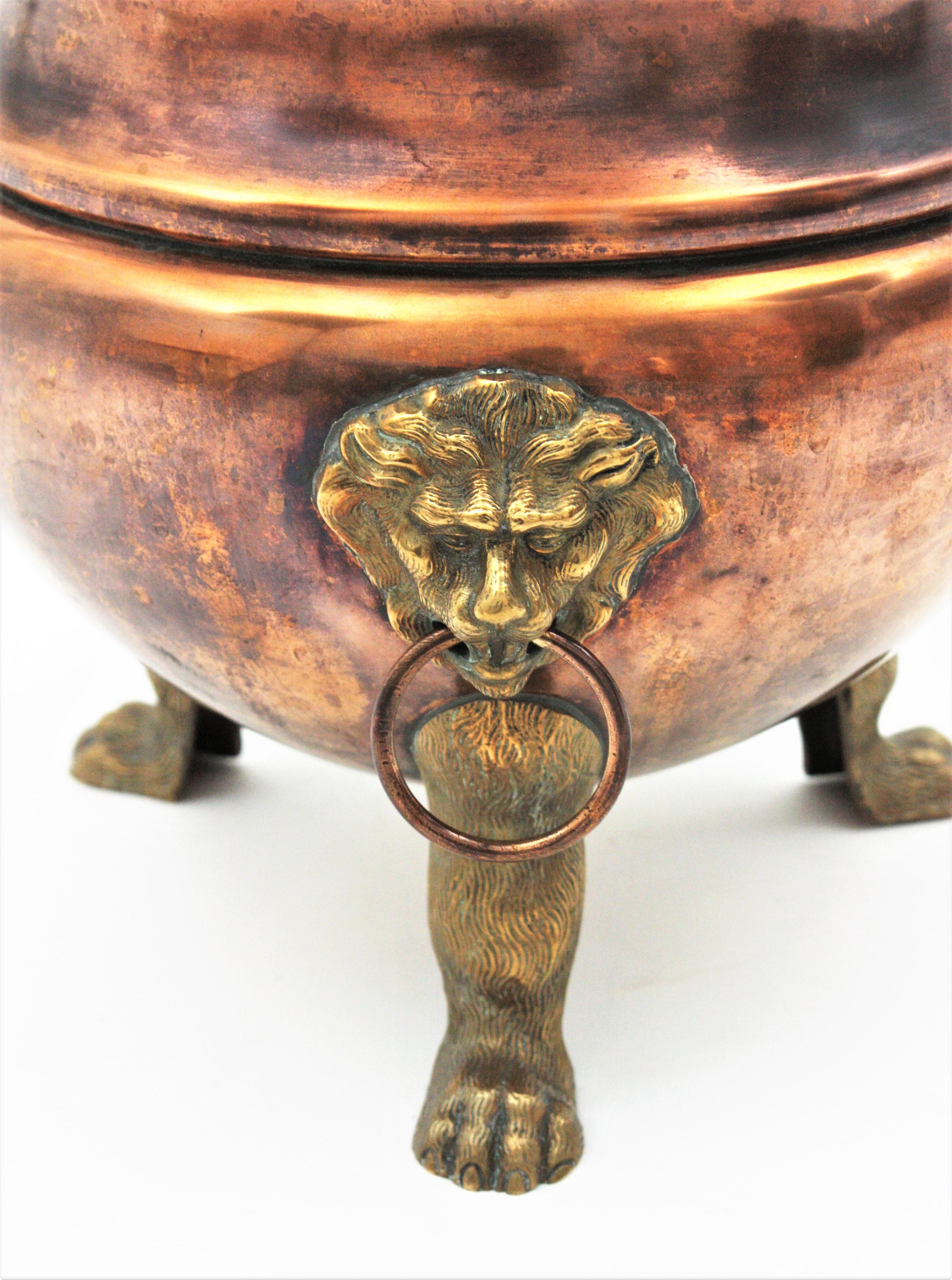 Regency Champagne Cooler Ice Bucket with Lion Heads, Copper and Brass For Sale