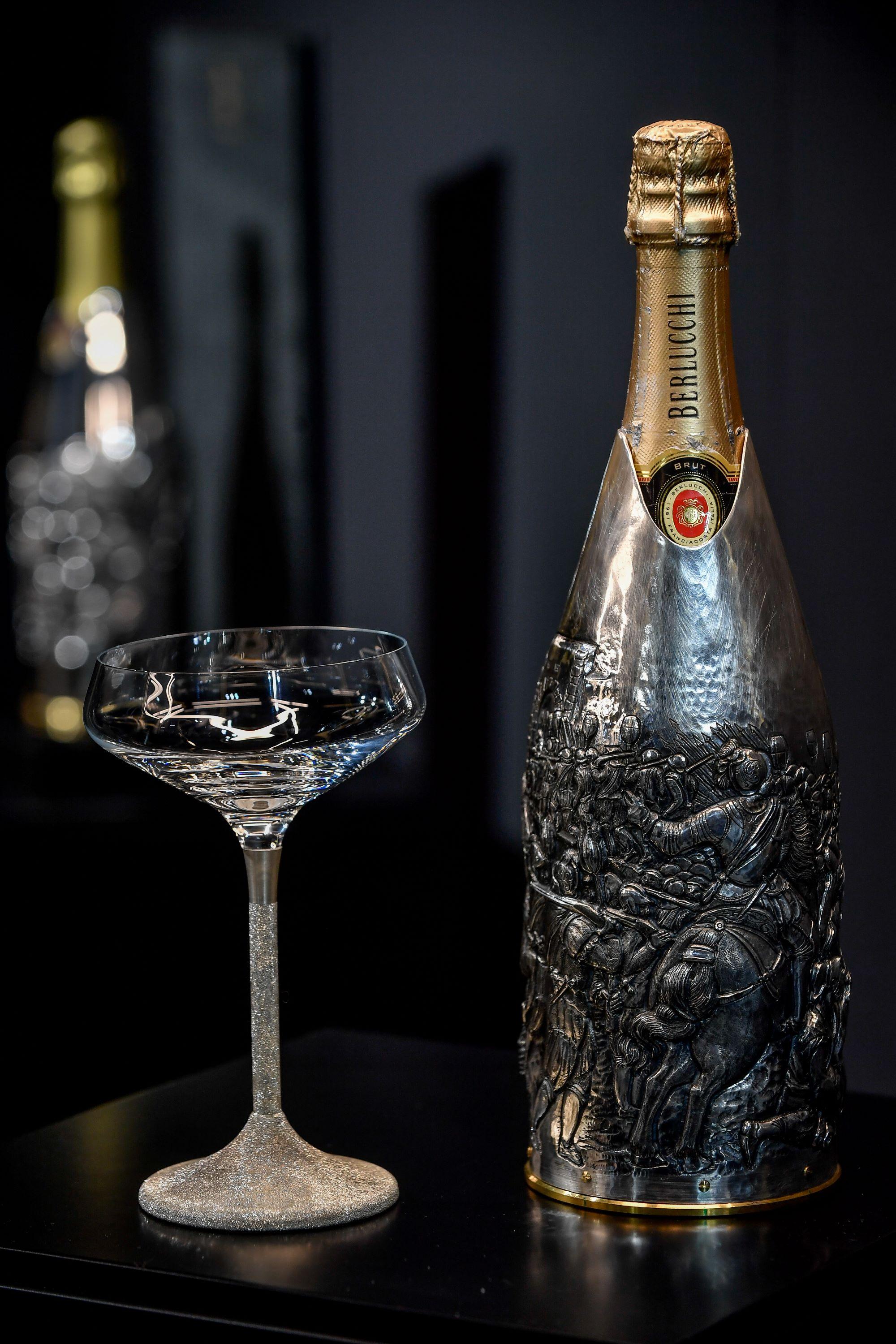 Champagnerfarbener Deckel aus massivem reinen Silber, Battaglia Camollia, Italien im Angebot 4