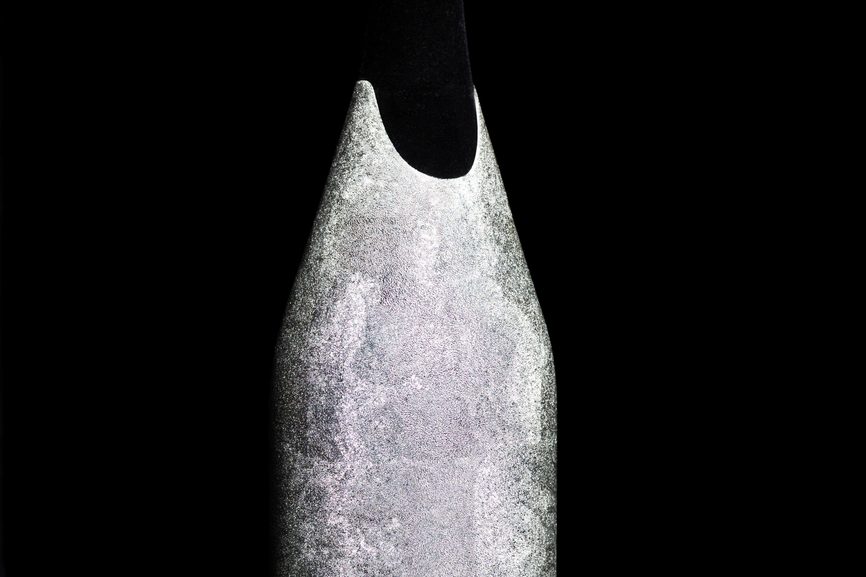 21° secolo, Champagne K-OVER, Argento puro massiccio, Luna, Italia in vendita 1