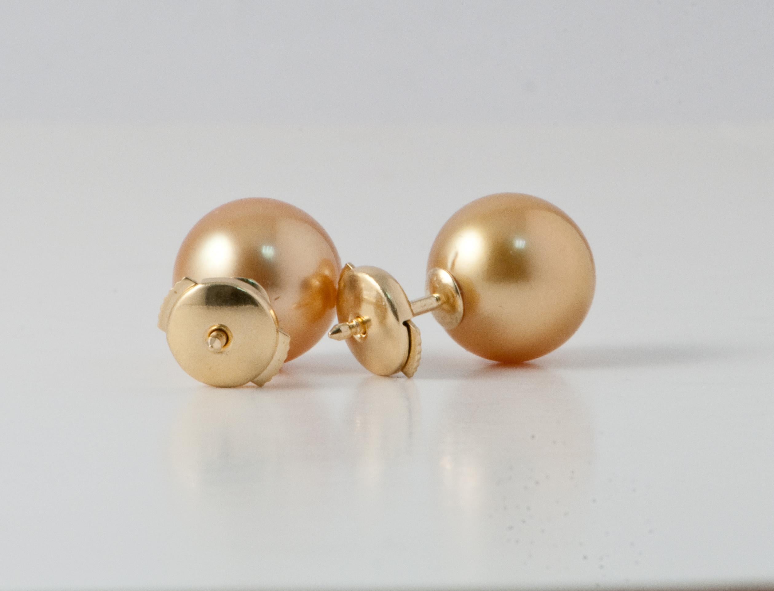 Champagne Cultured Pearl Earrings Yellow Gold 18 Karat For Sale 2