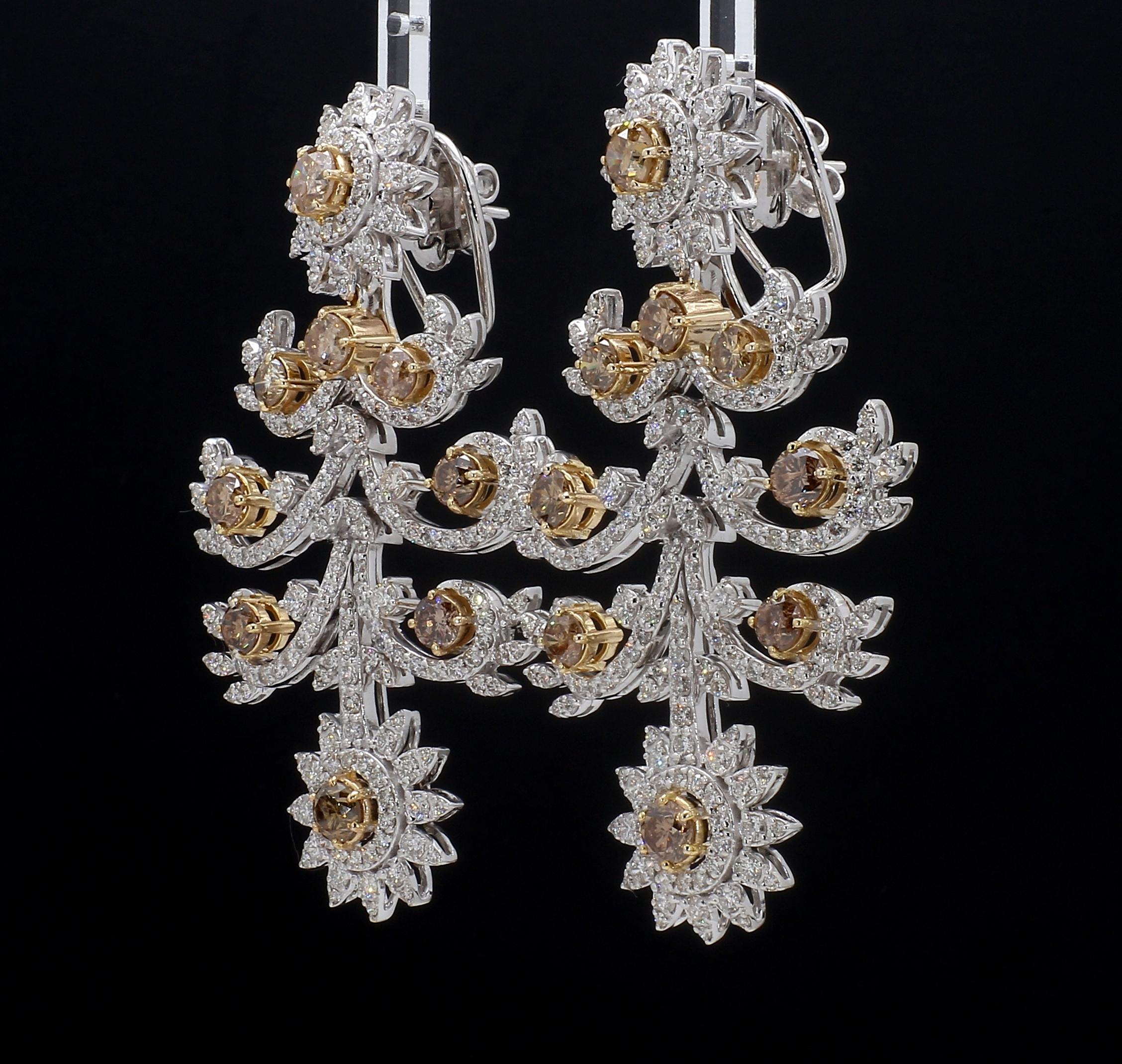 Anglo-Indian Champagne Diamond Chandelier White Gold Earrings