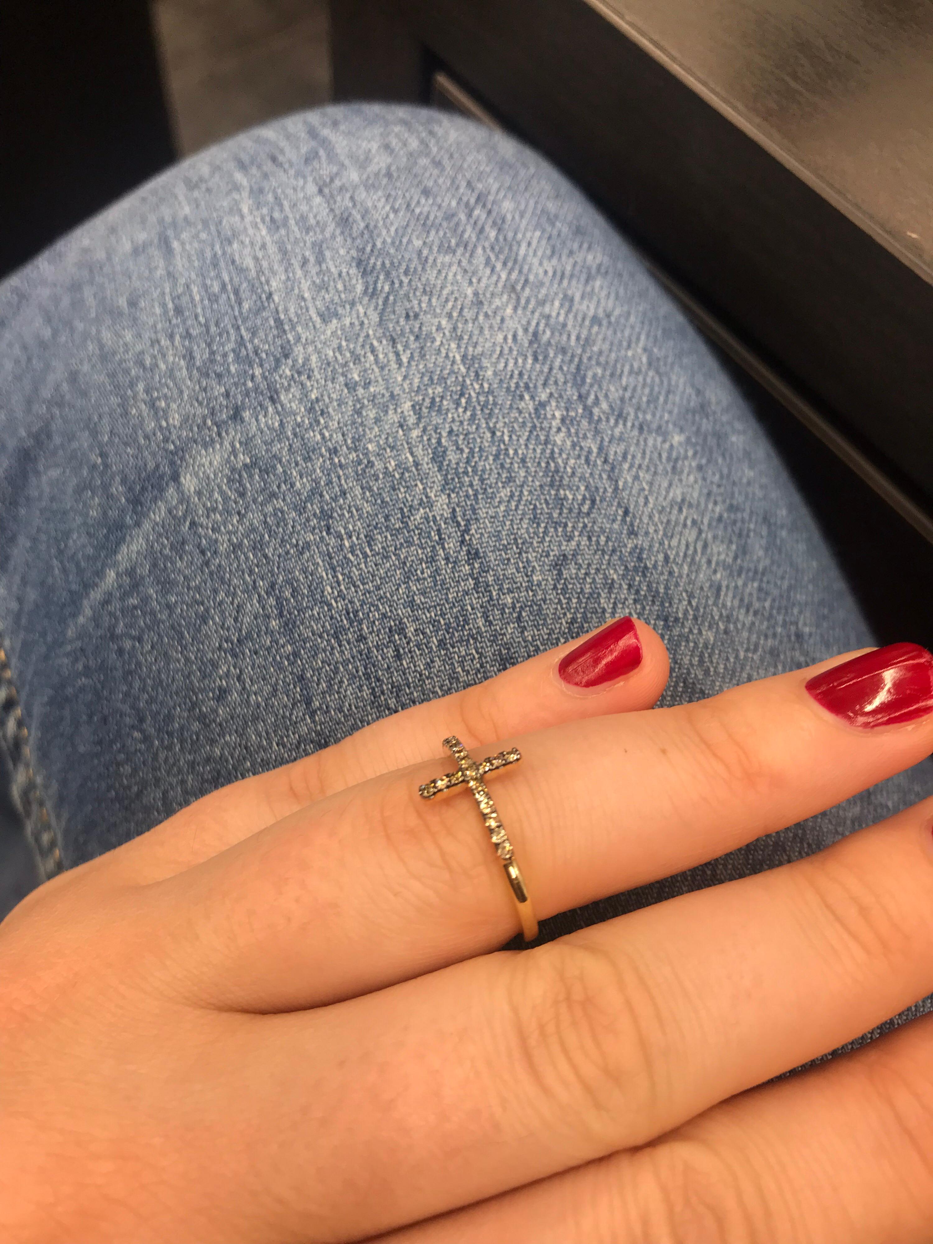 Champagne Diamond Cross Ring In New Condition In New York, NY