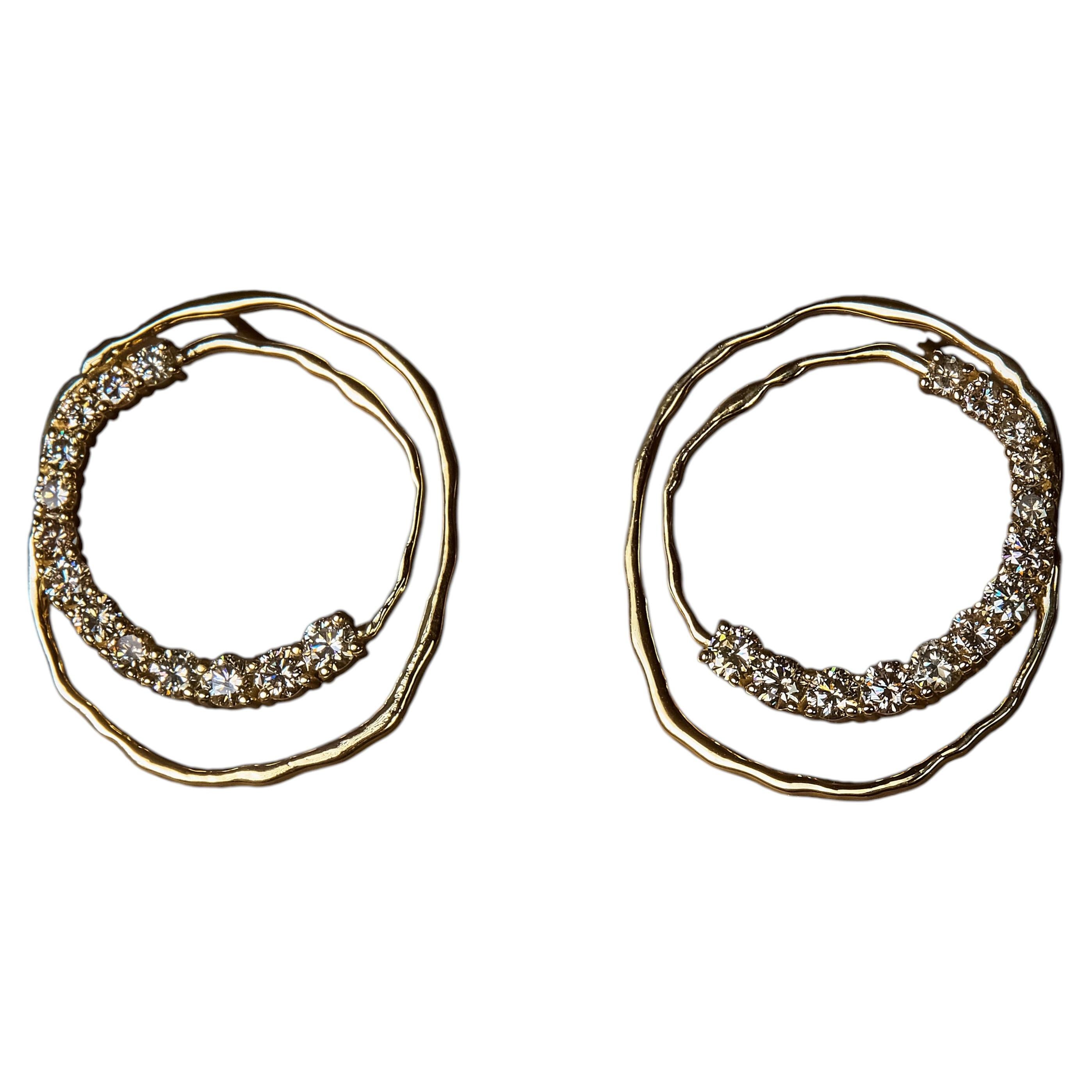 Pendientes de aro doble con diamantes champán en oro amarillo de 18 quilates de Maria Jose Jewelry