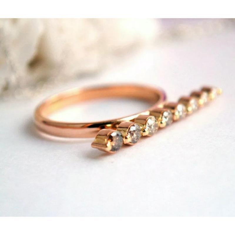 Horizontischer Champagner-Diamant- Gradient Bar 14k Goldring (Rundschliff) im Angebot