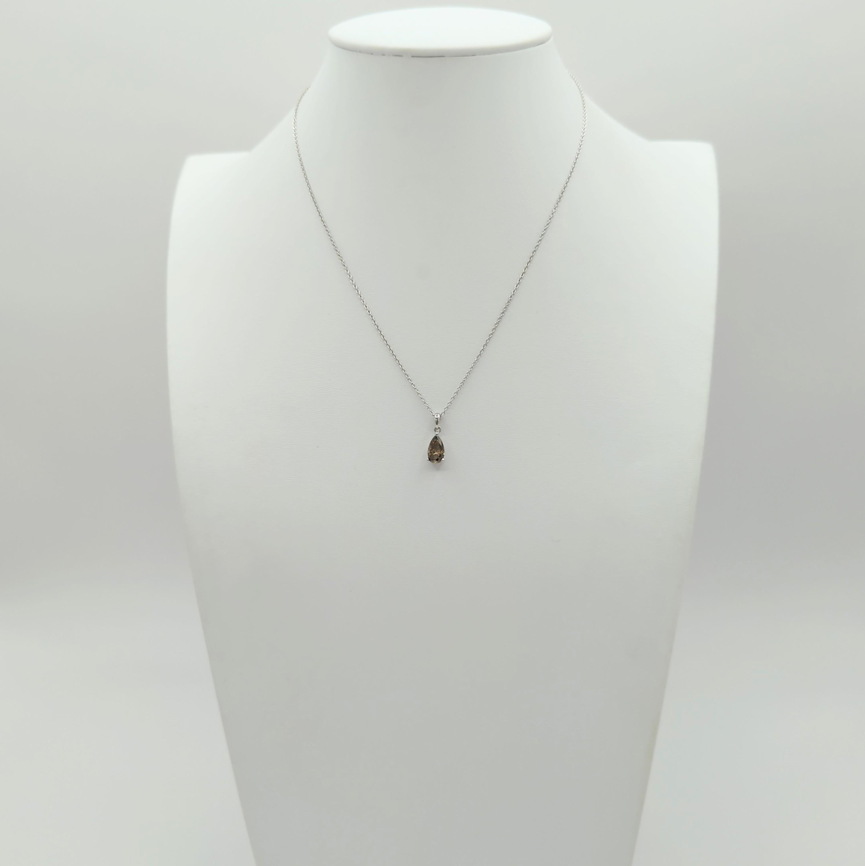 Champagne Diamond Pendant Necklace in 18K White Gold In New Condition For Sale In Los Angeles, CA
