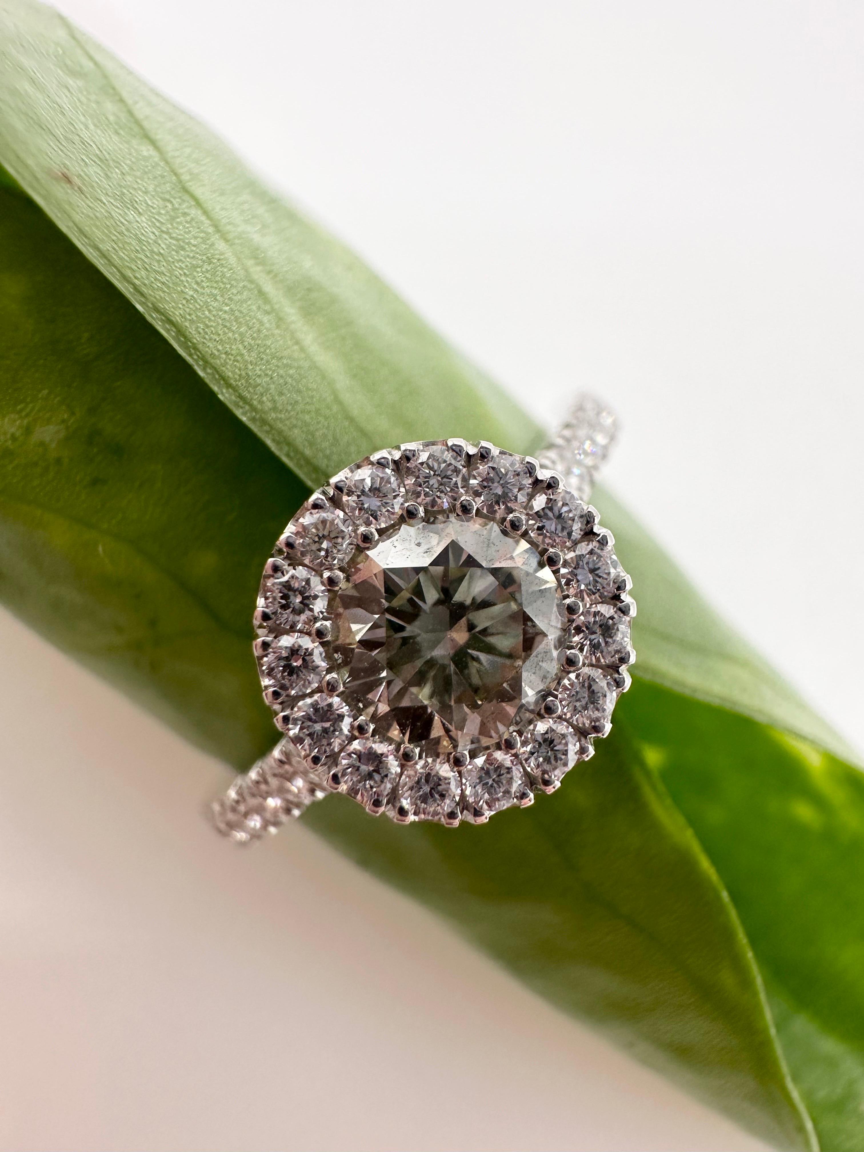 Champagner Champagner-Diamantring 18KT Gold Floral-Halo-Diamantring im Zustand „Neu“ im Angebot in Boca Raton, FL