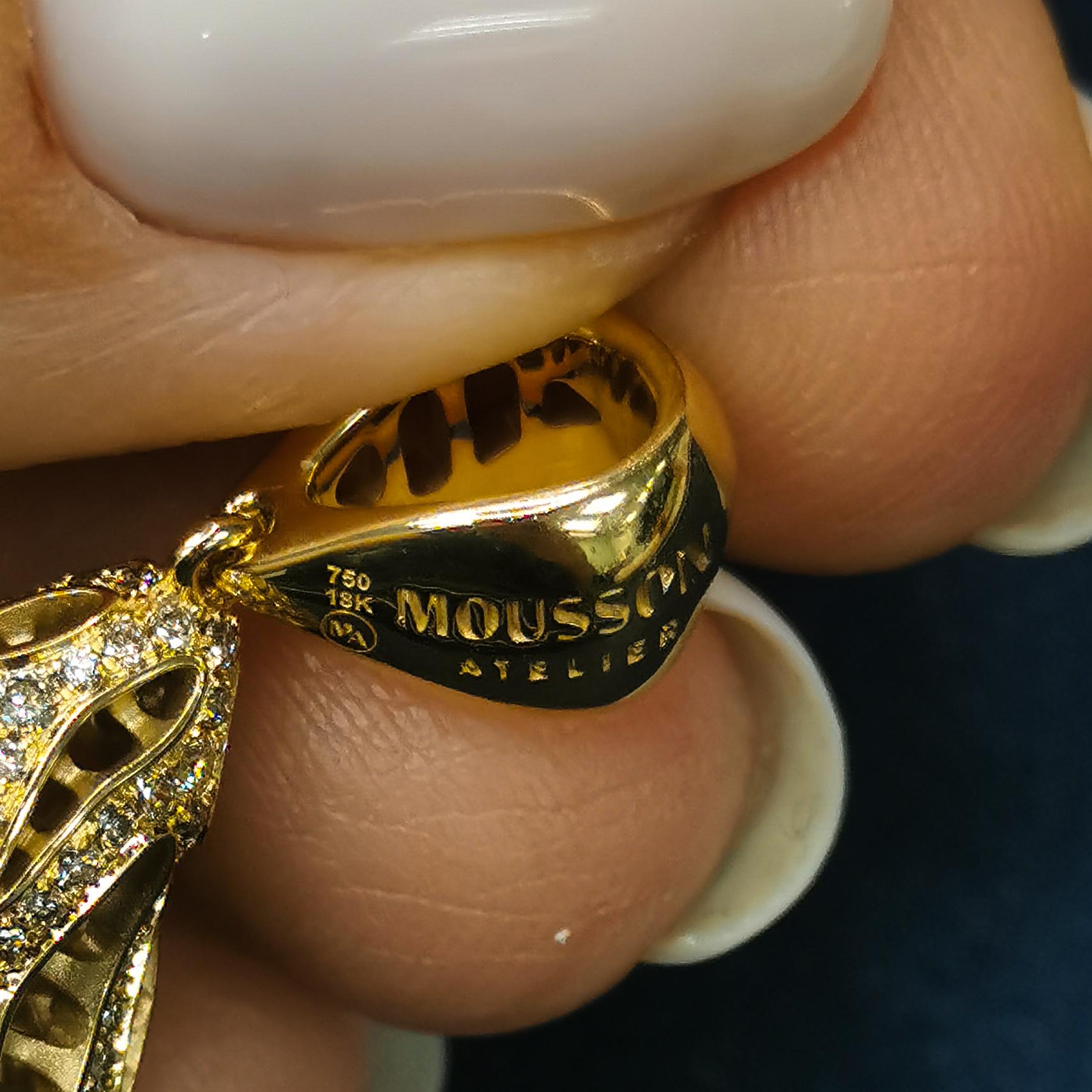 Women's Champagne Diamonds 18 Karat Yellow Gold Mushroom Pendant For Sale
