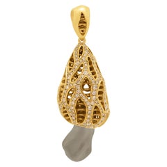 Pendentif champignon en or jaune 18 carats avec diamants champagne