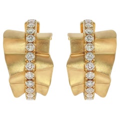 Champagne Diamonds 18 Karat Yellow Gold Pret-a-Porter Earrings