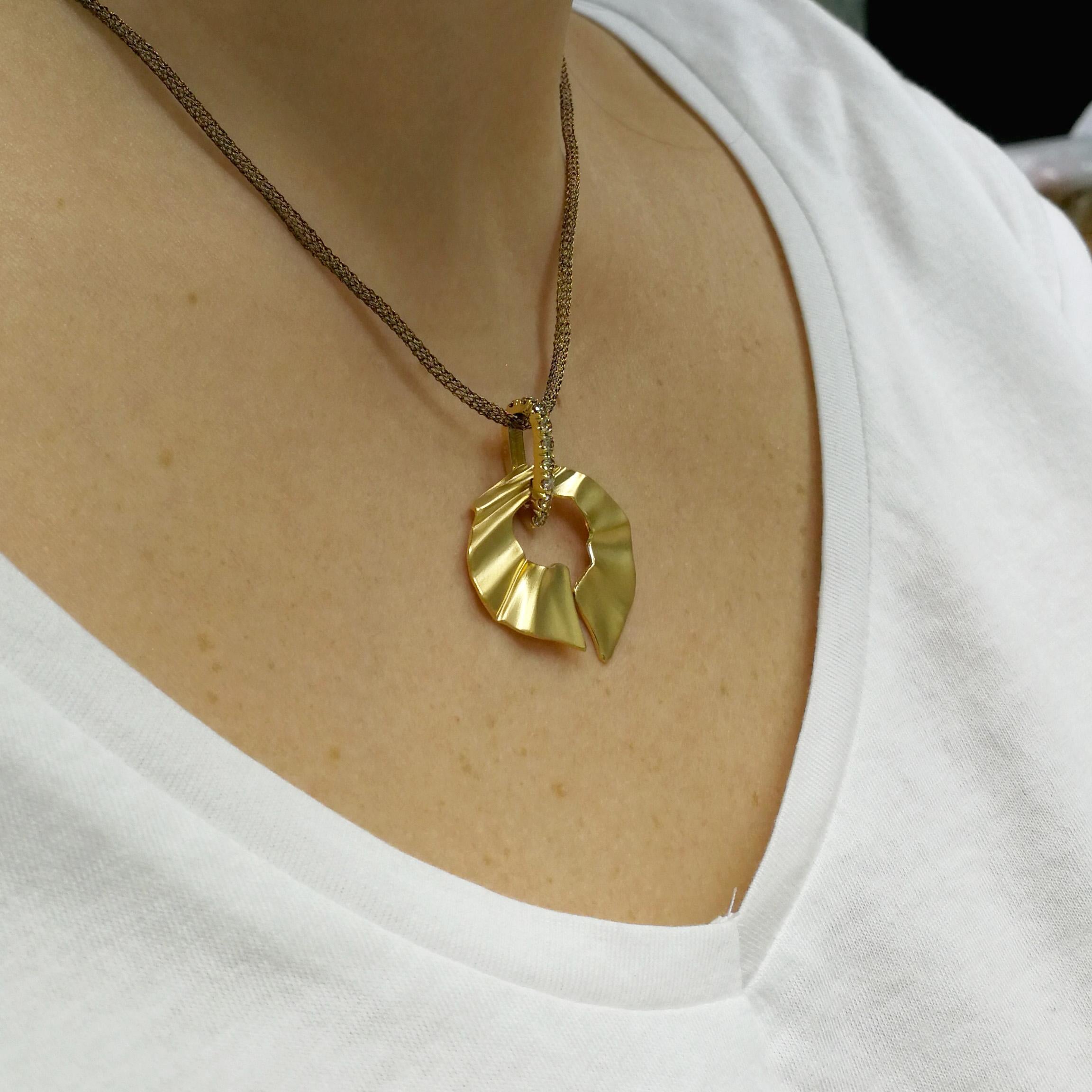 Champagne Diamonds 18 Karat Yellow Gold Pret-a-Porter Pendant 2