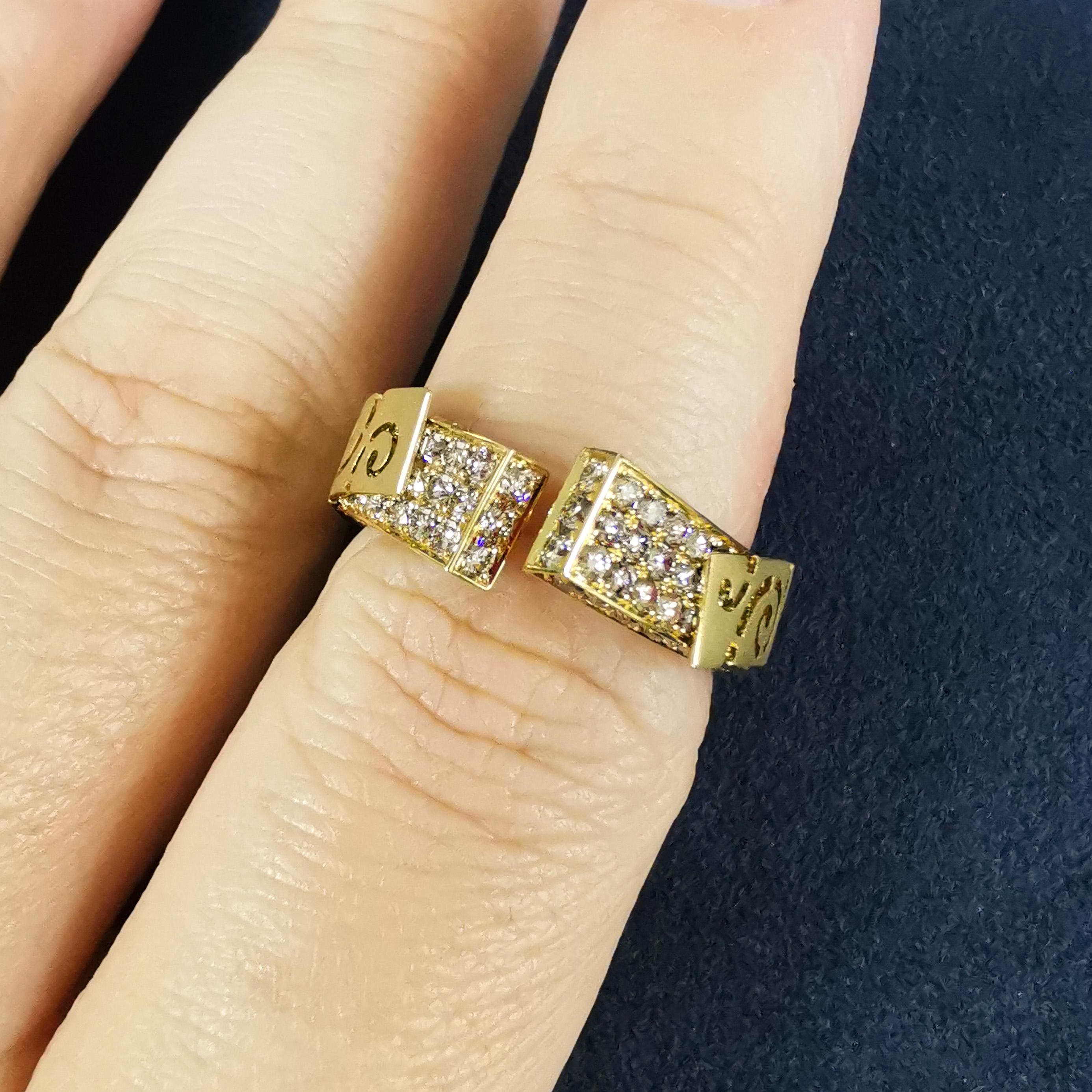 Champagne Diamonds 18 Karat Yellow Gold Small Veil Ring For Sale 2