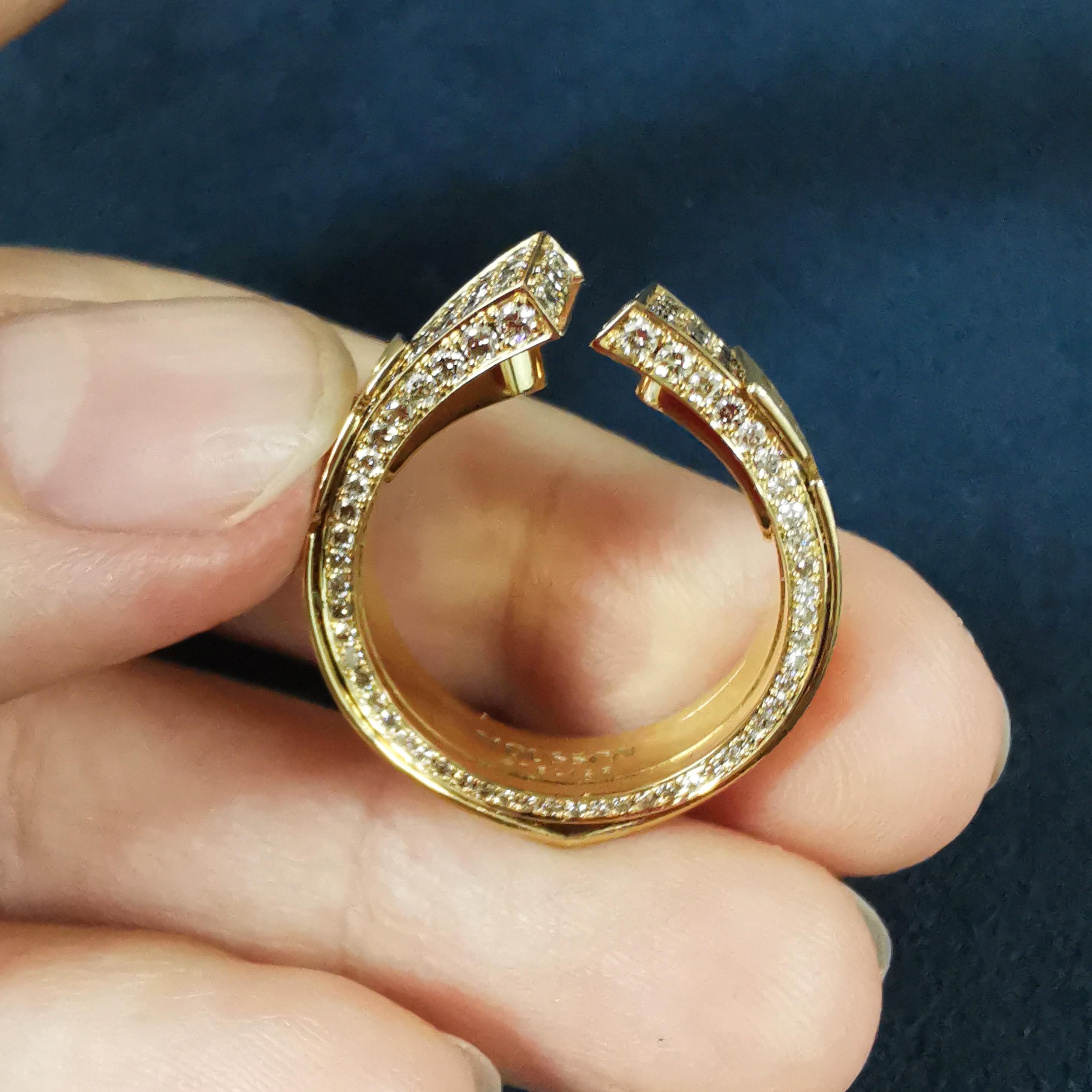 Round Cut Champagne Diamonds 18 Karat Yellow Gold Small Veil Ring For Sale