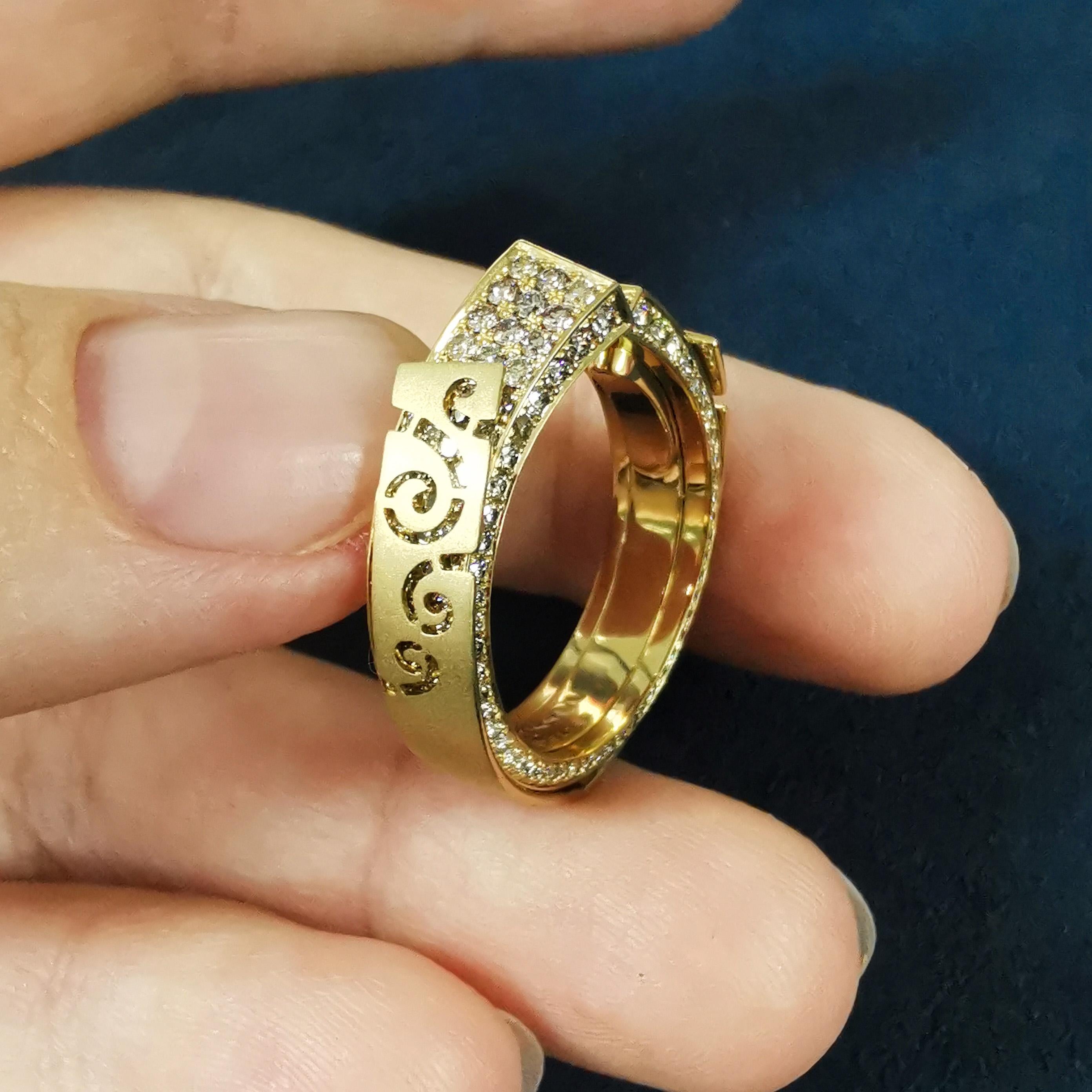 Champagne Diamonds 18 Karat Yellow Gold Small Veil Ring In New Condition For Sale In Bangkok, TH