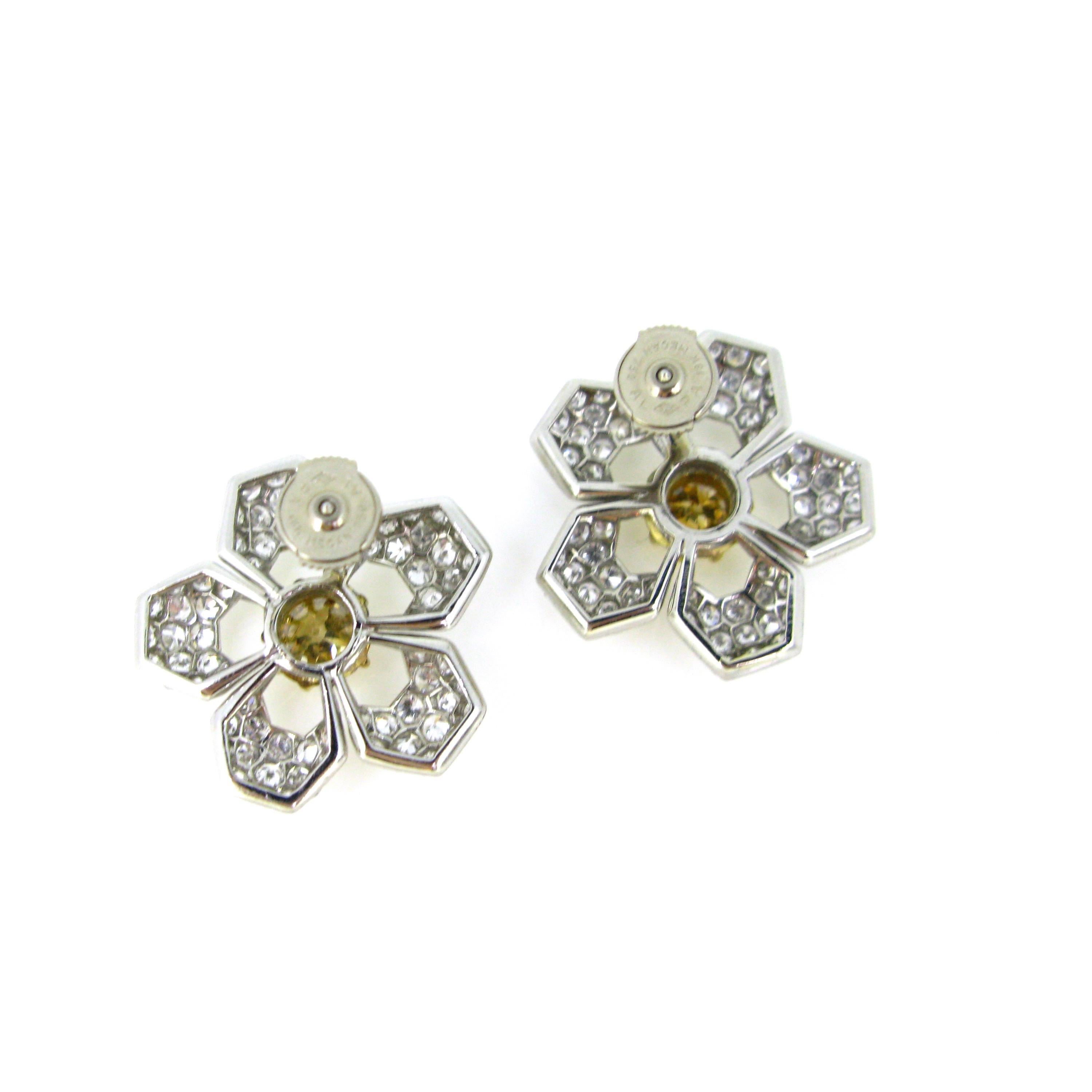 Round Cut Champagne Diamonds Flowers Yellow White Gold Fashion Studs Earrings