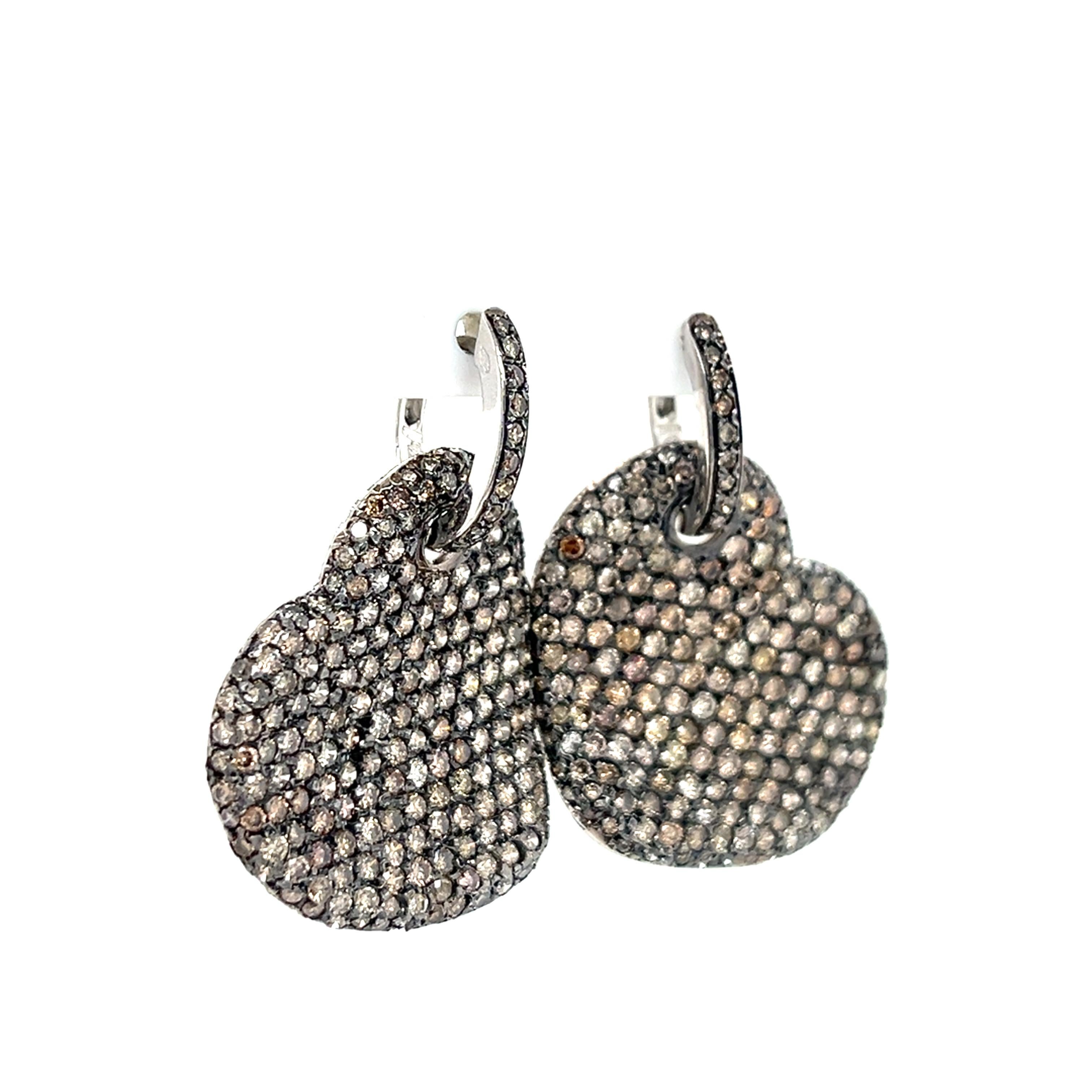 Modern Champagne Diamonds Heart Earrings 18Kt White Gold For Sale