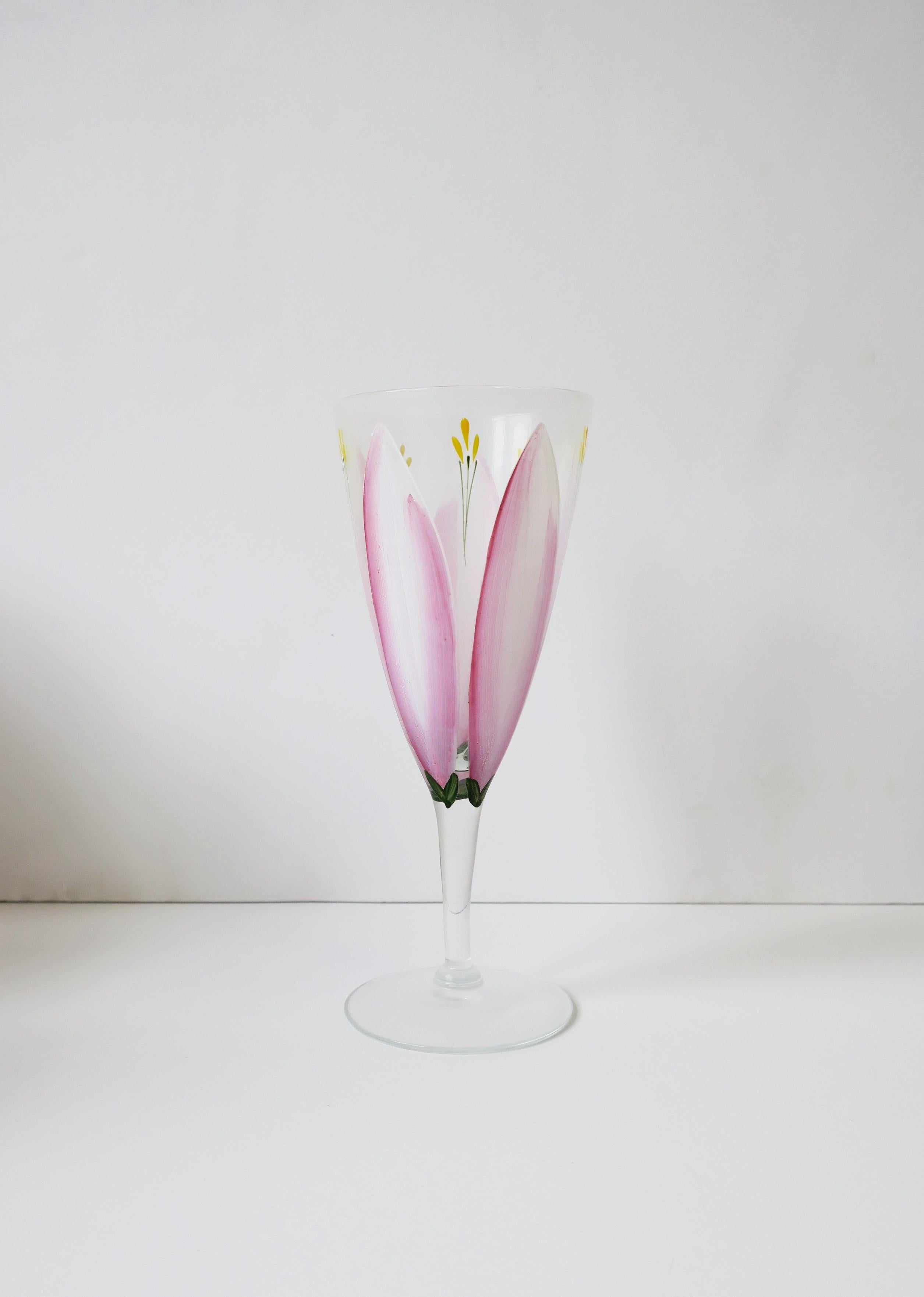 Champagne Flutes Glasses Hand Painted Pink Tulip Flower Design, Set of 12 For Sale 6
