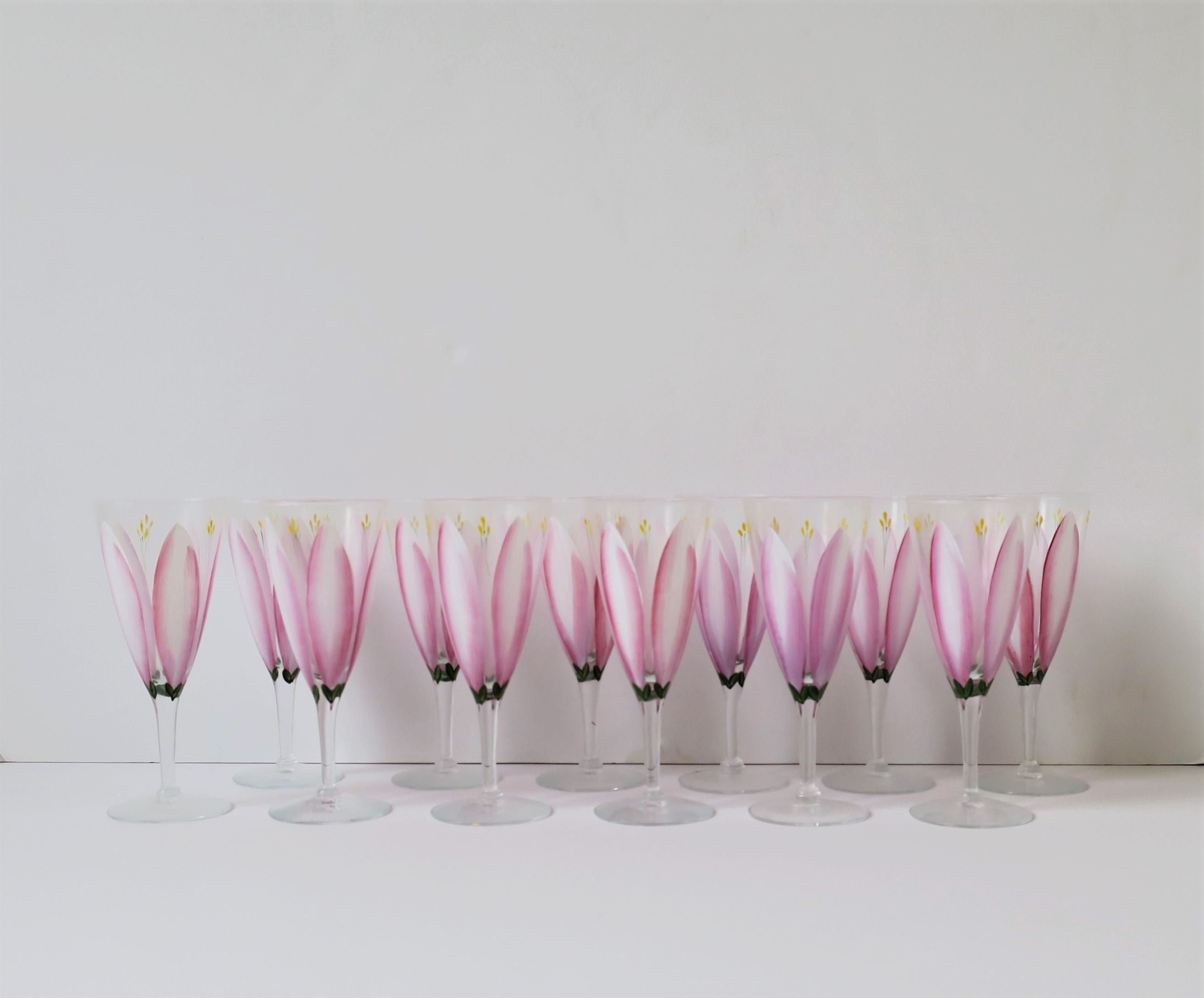 20th Century Champagne Flutes Glasses with Pink Tulip Flower Design, Set of 12 For Sale