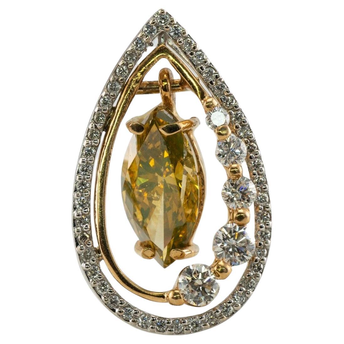 Pendentif champagne en or 14 carats avec diamants taille marquise (2,84 ct. pt.) en vente