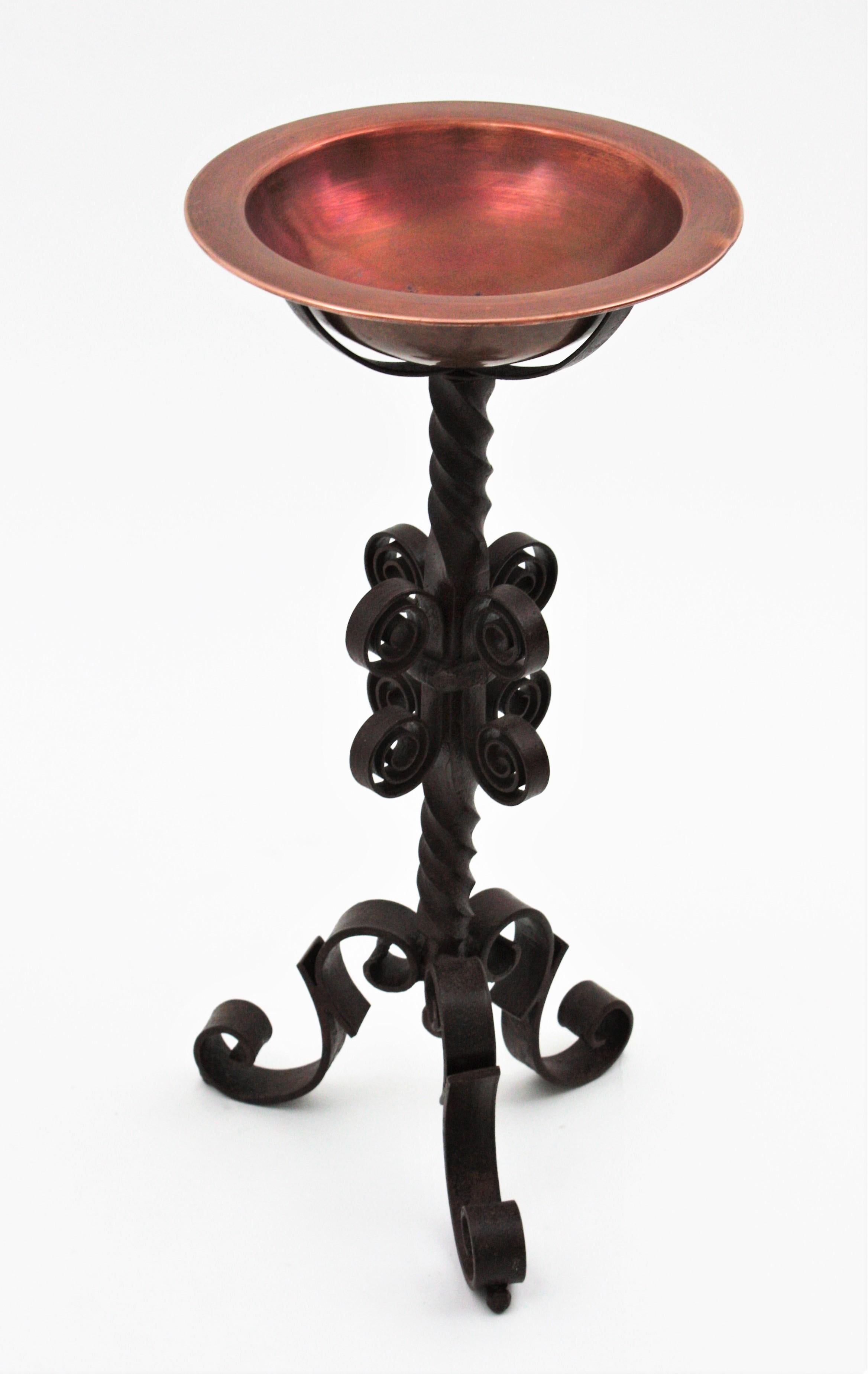 Spanish Champagne Wine Cooler on Stand, Copper and Wrought Iron For Sale 5