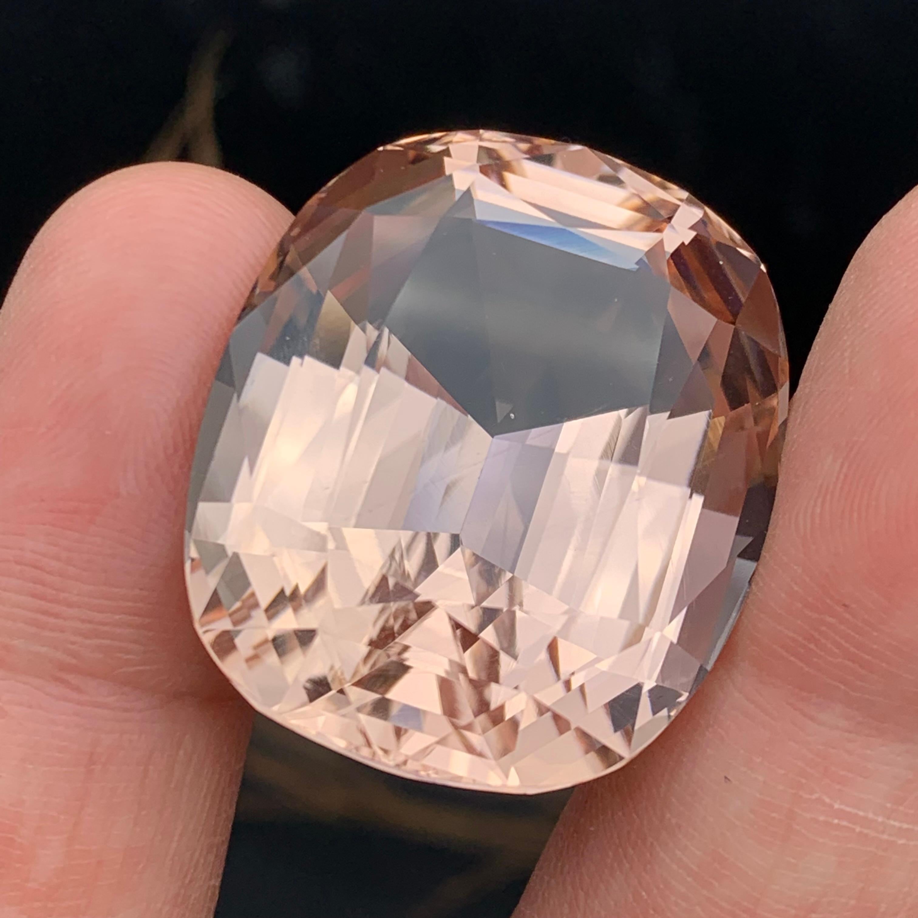 Gemma naturale Morganite sfusa Champagne Peach Big 102.20 Ct Collection'S in vendita 1