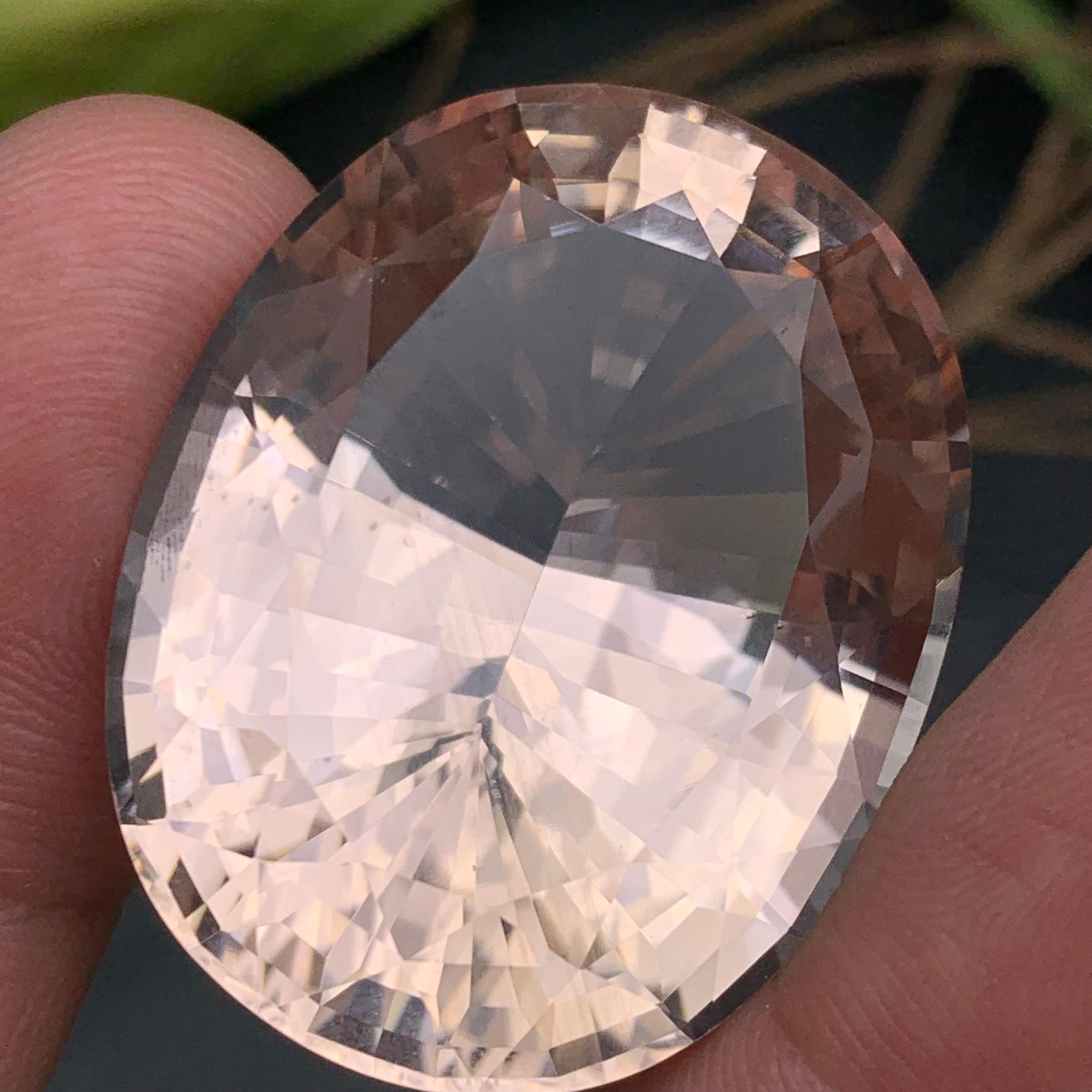 Contemporary Champagne Peach Big Natural Morganite Loose Gemstone 80.65 Ct Collection Piece For Sale