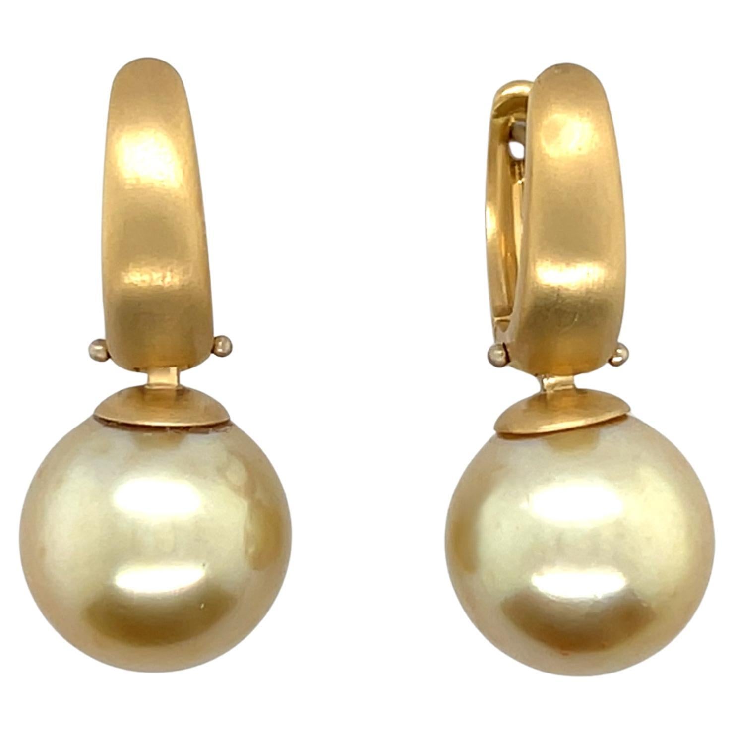 Champagne Pearl and Yellow Gold Earrings For Sale
