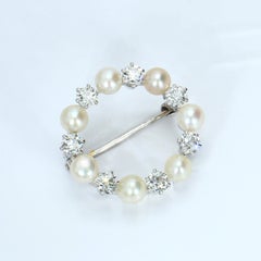 Champagne Pearl & Diamond Brooch in Platinum - 6.5g