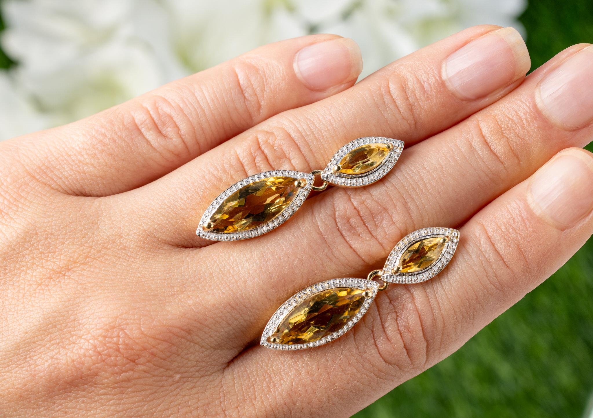 Taglio marquise Orecchini pendenti di quarzo champagne 8,48 carati placcati in oro giallo 14K in argento sterling in vendita